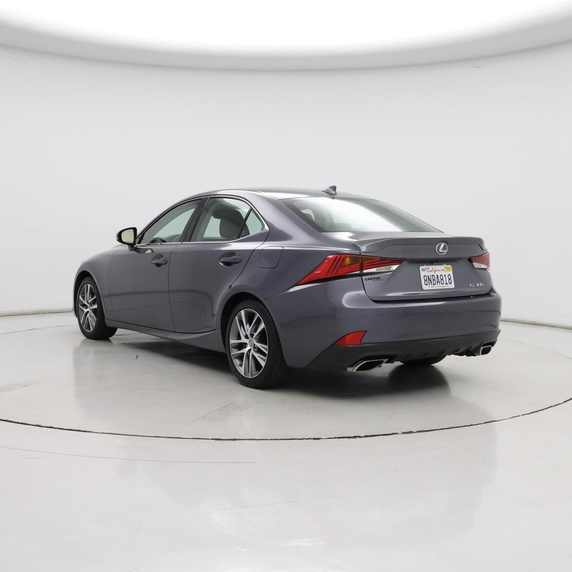 Thumbnail: 2019 Lexus IS - 2