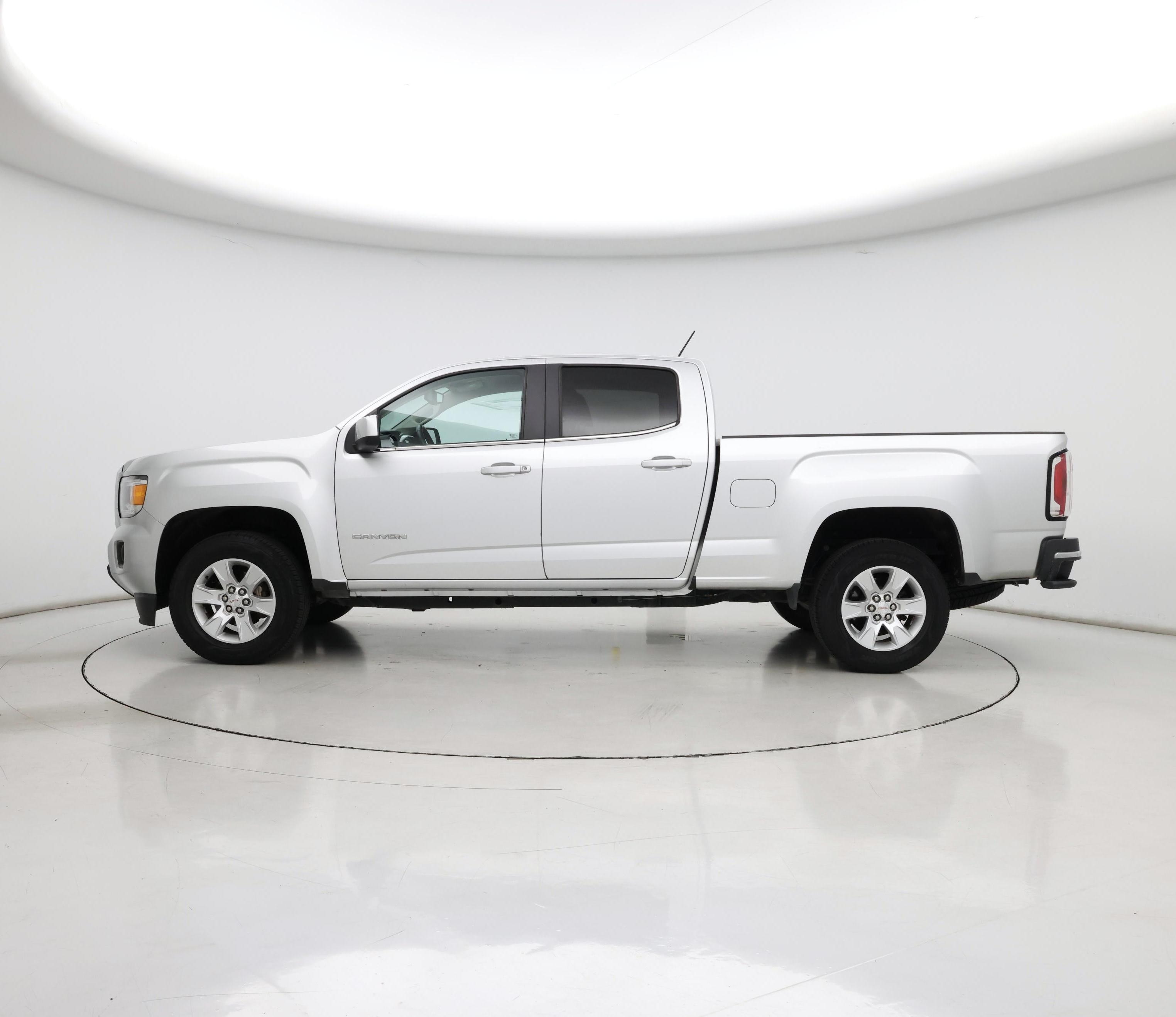 Thumbnail: 2015 GMC Canyon - 3