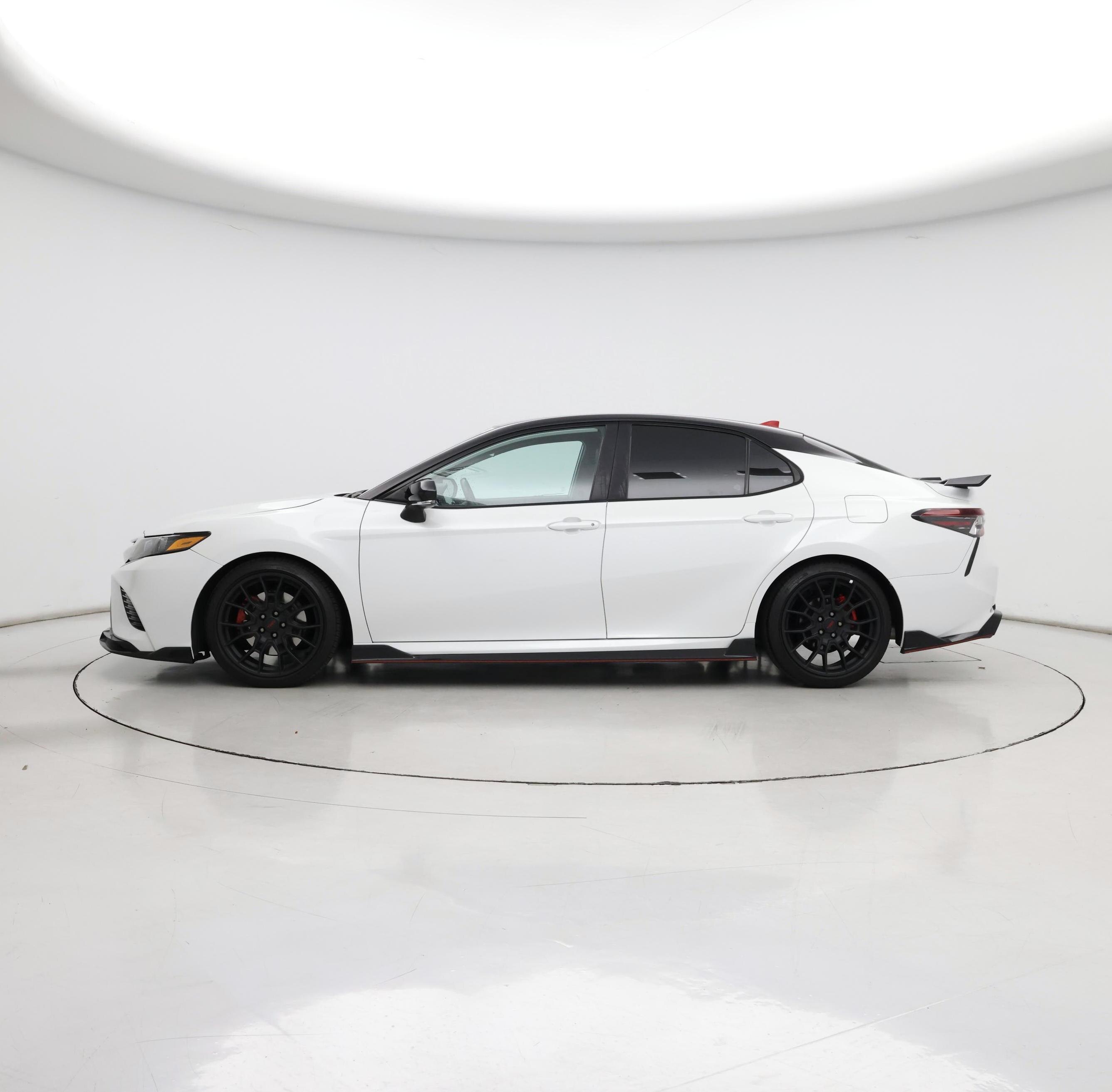 Thumbnail: 2022 Toyota Camry - 3