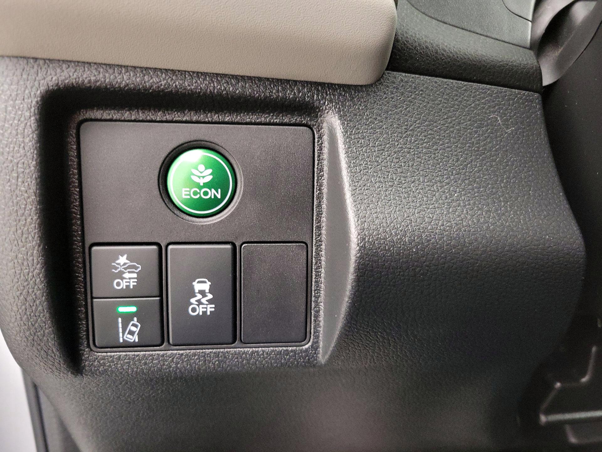 Thumbnail: 2019 Honda HR-V - 13
