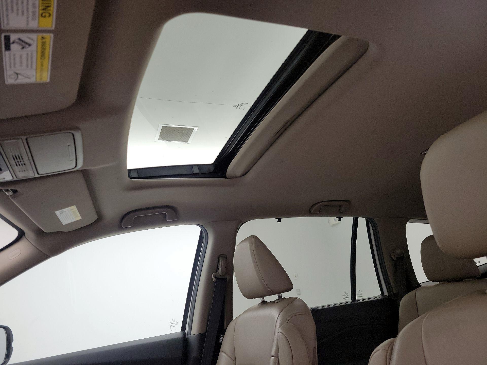 Thumbnail: 2020 Honda Pilot - 19