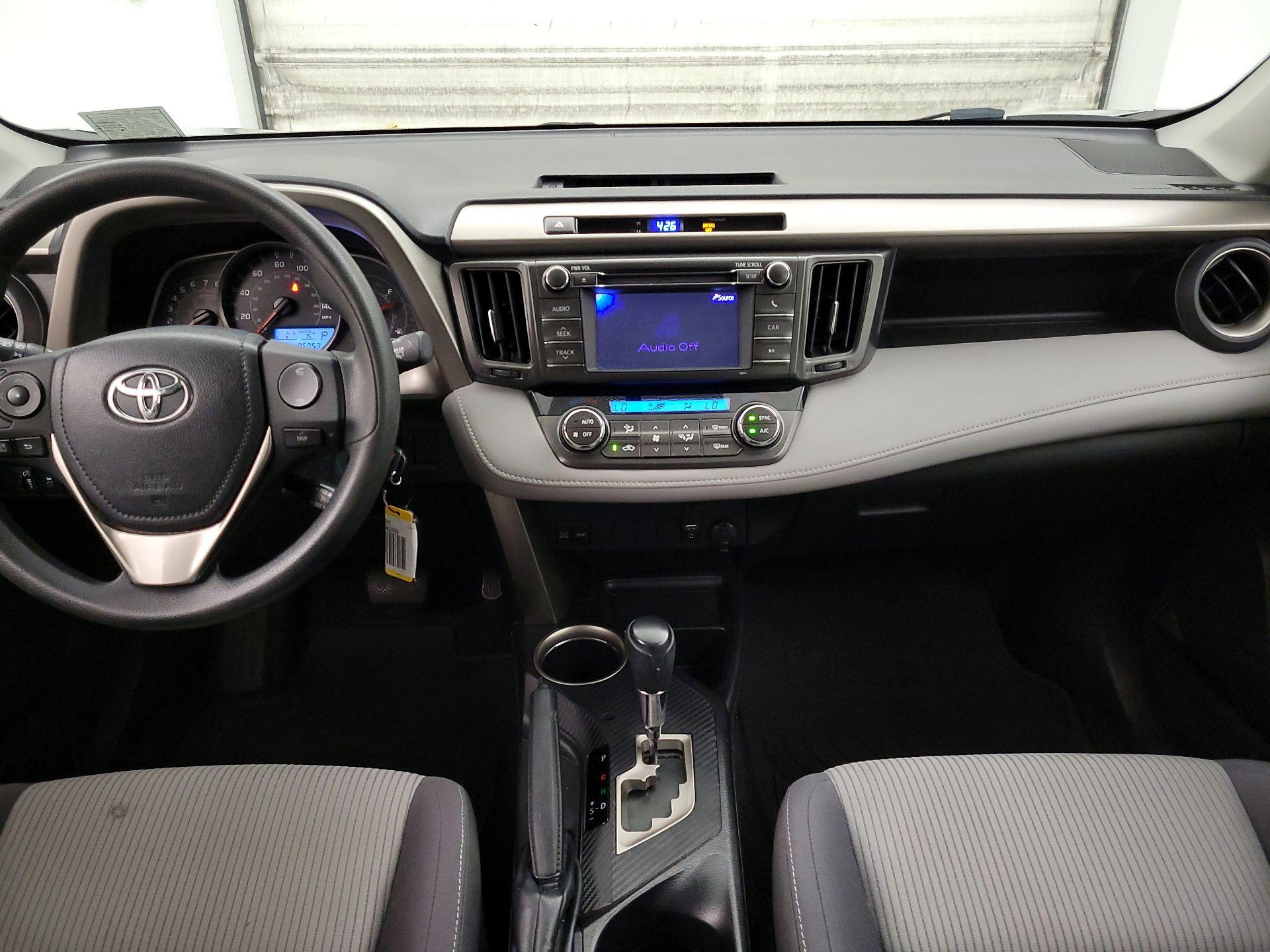 Thumbnail: 2013 Toyota RAV4 - 9