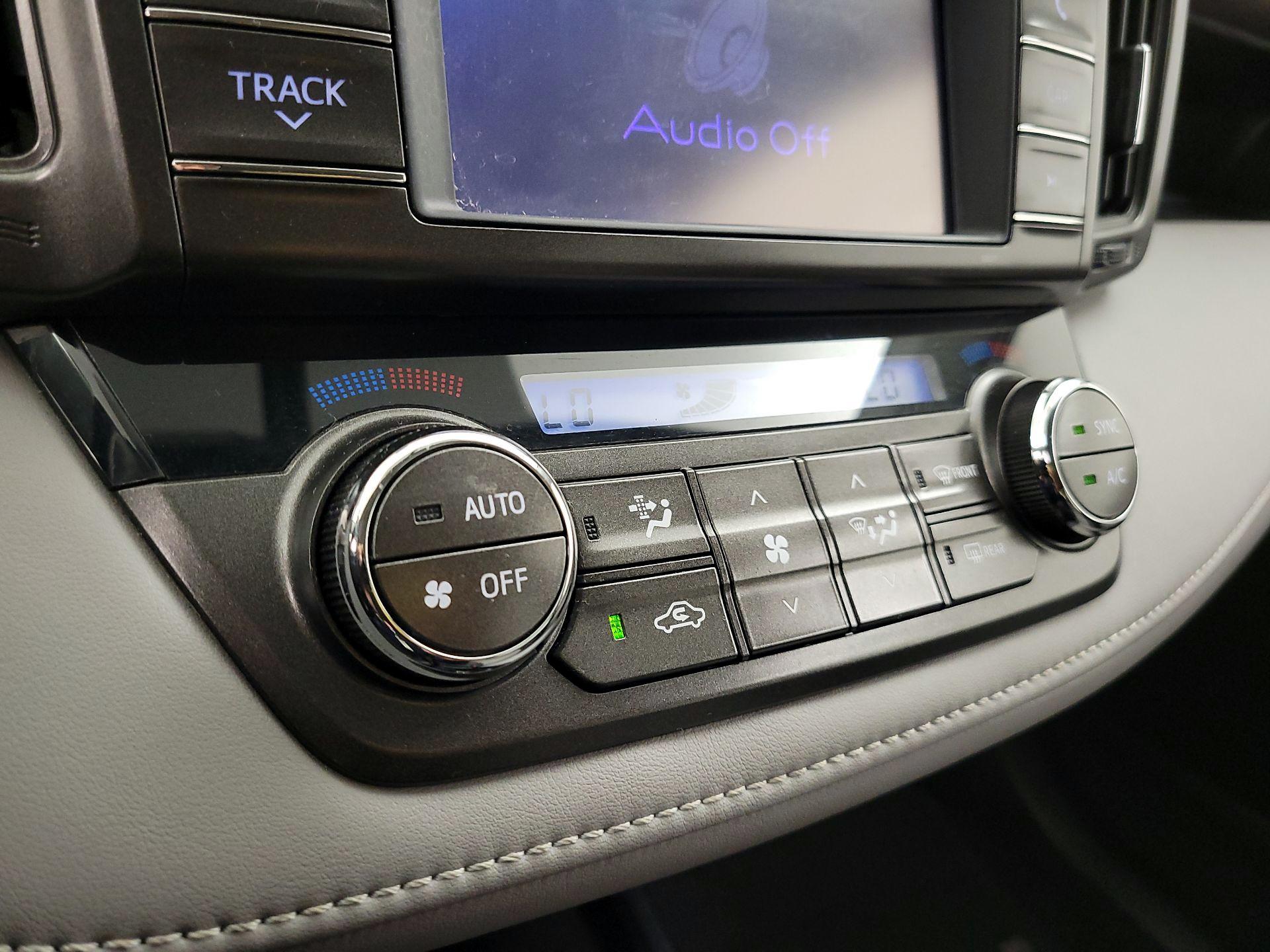 Thumbnail: 2013 Toyota RAV4 - 16