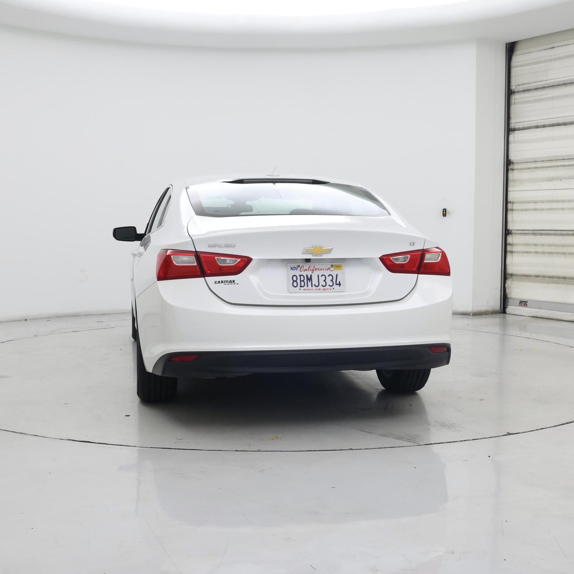 Thumbnail: 2017 Chevrolet Malibu - 6