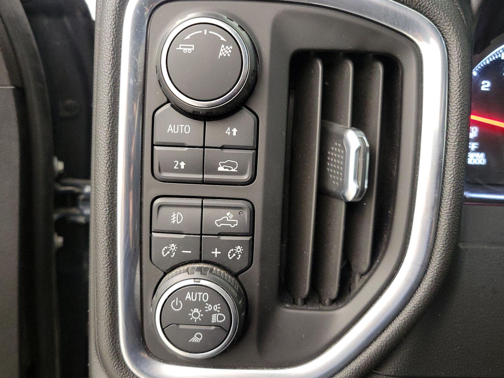 Thumbnail: 2019 Chevrolet Silverado 1500 - 13