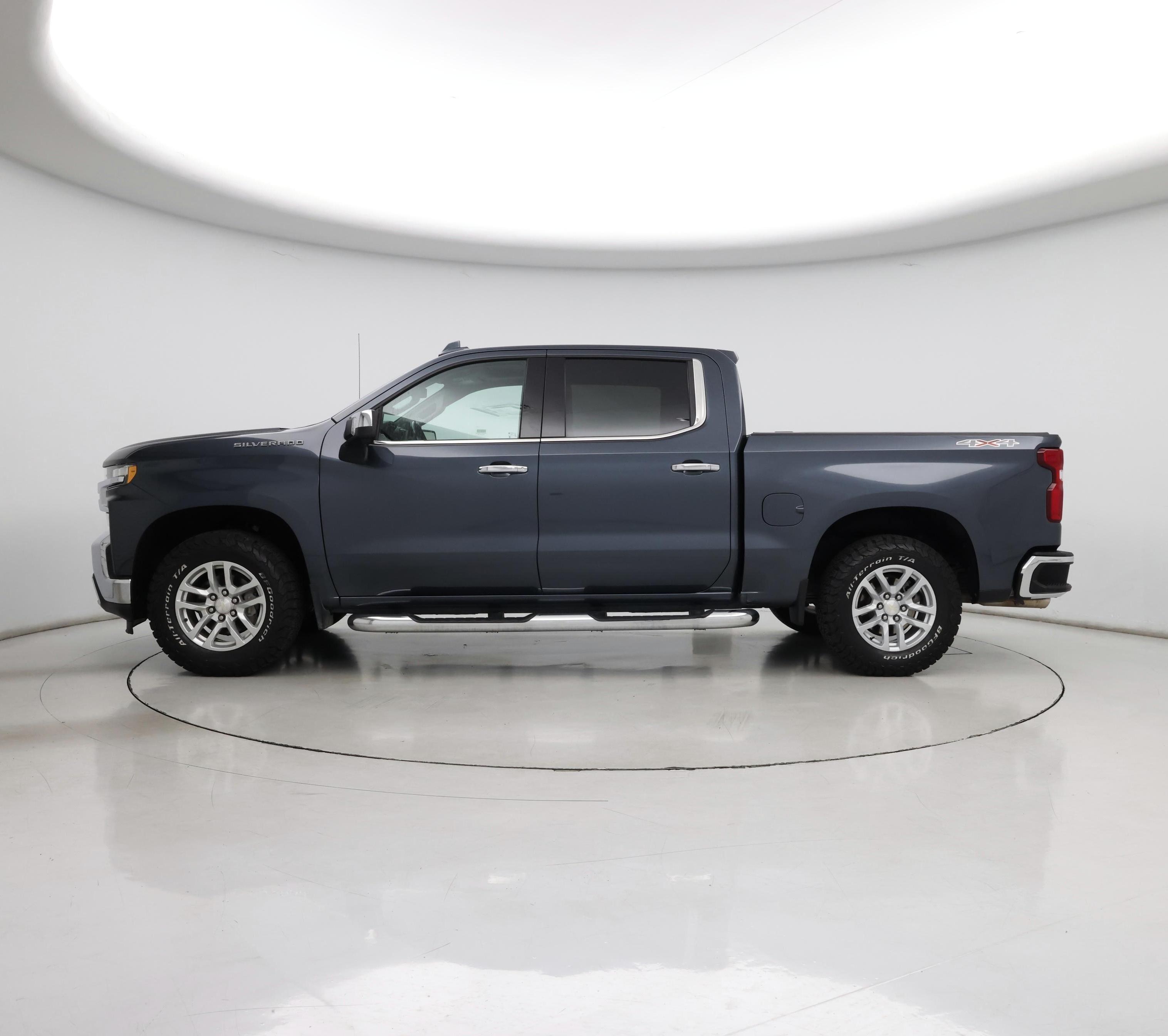 Thumbnail: 2019 Chevrolet Silverado 1500 - 3