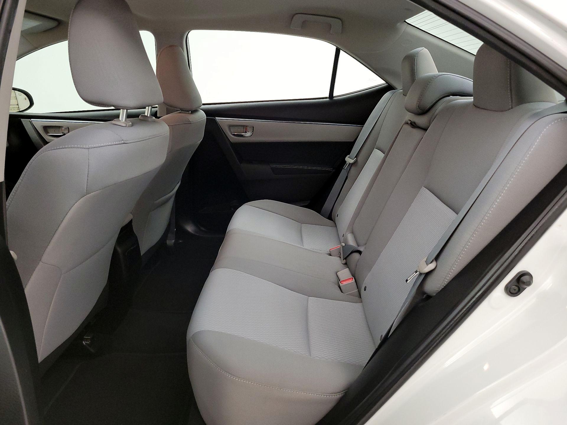Thumbnail: 2016 Toyota Corolla - 18