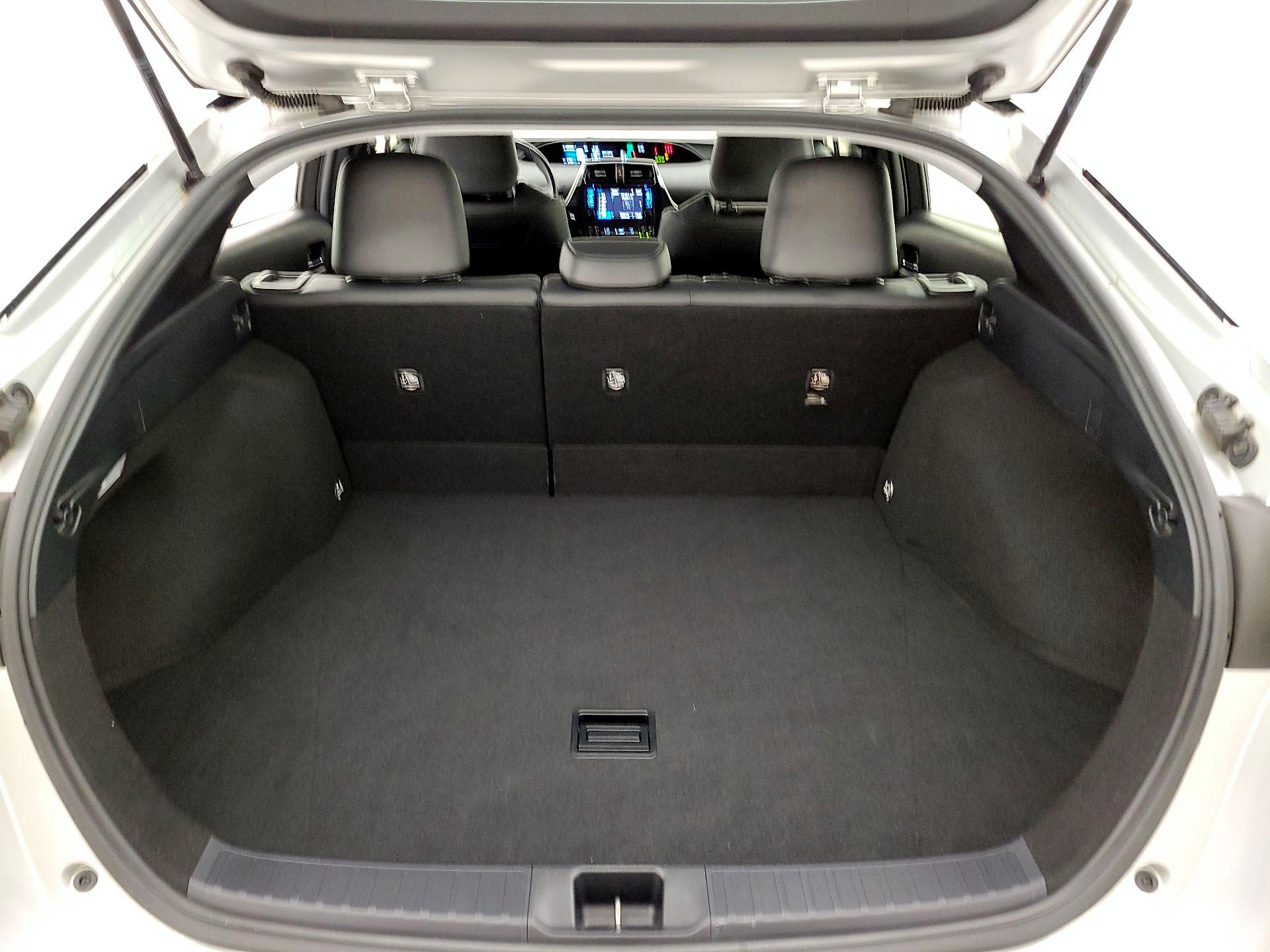 Thumbnail: 2018 Toyota Prius - 20