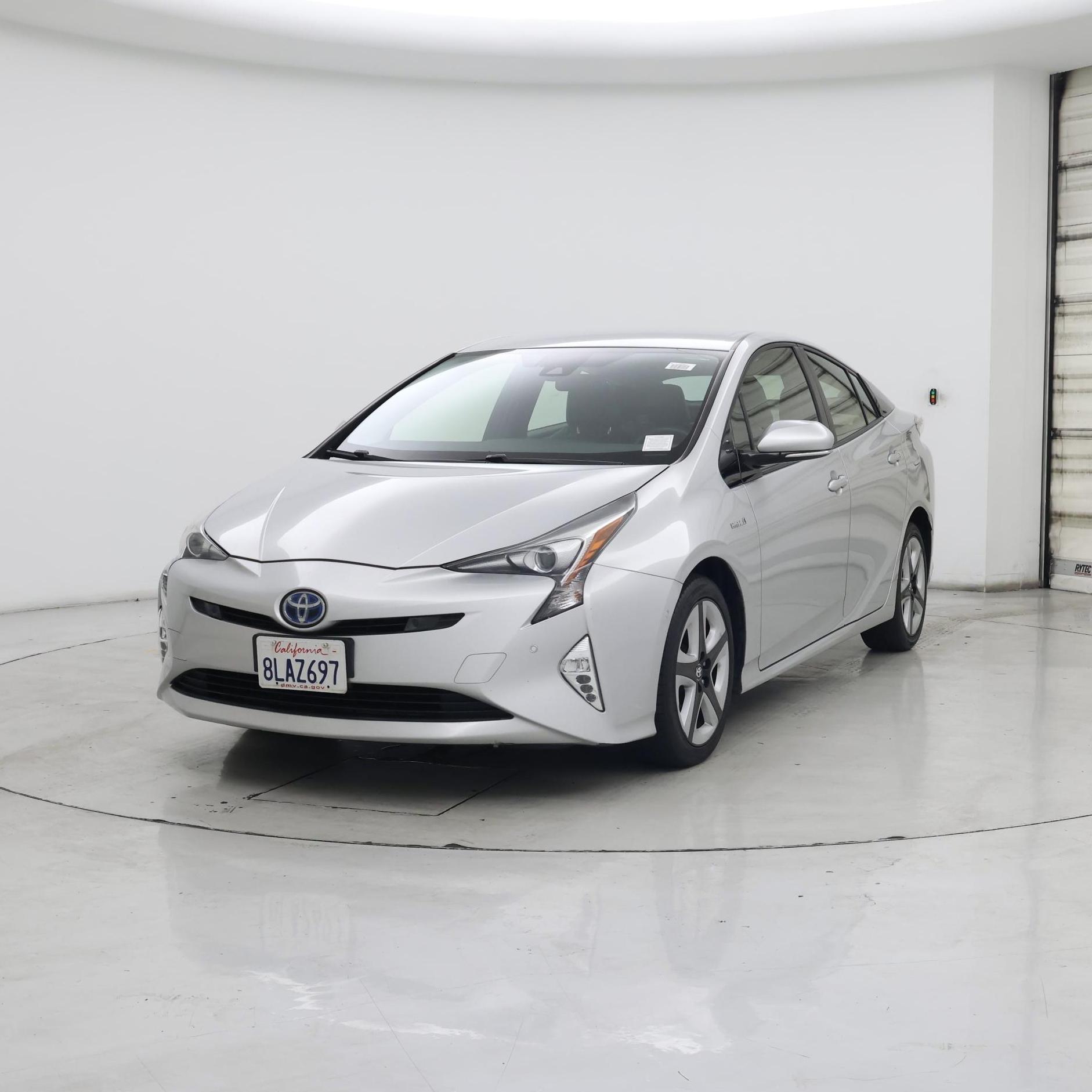 Thumbnail: 2018 Toyota Prius - 4
