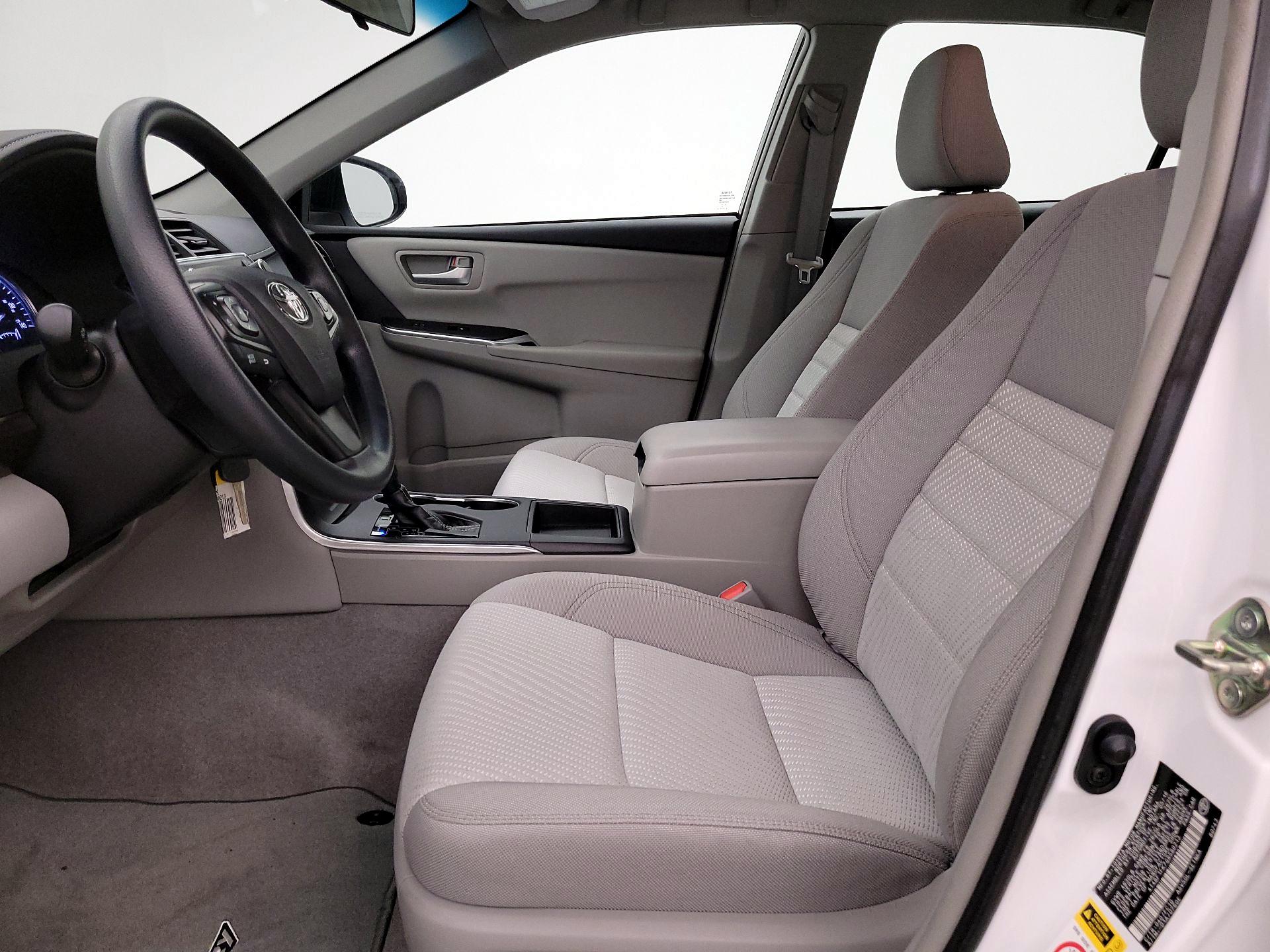 Thumbnail: 2016 Toyota Camry - 11
