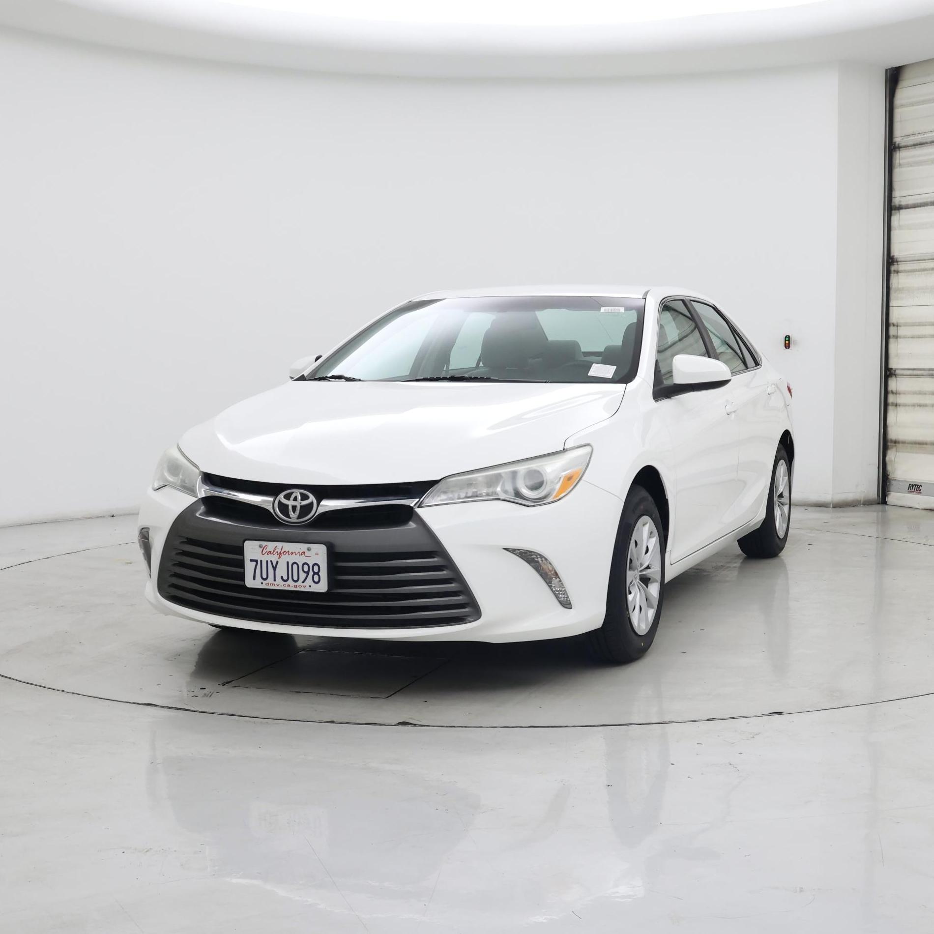 Thumbnail: 2016 Toyota Camry - 4