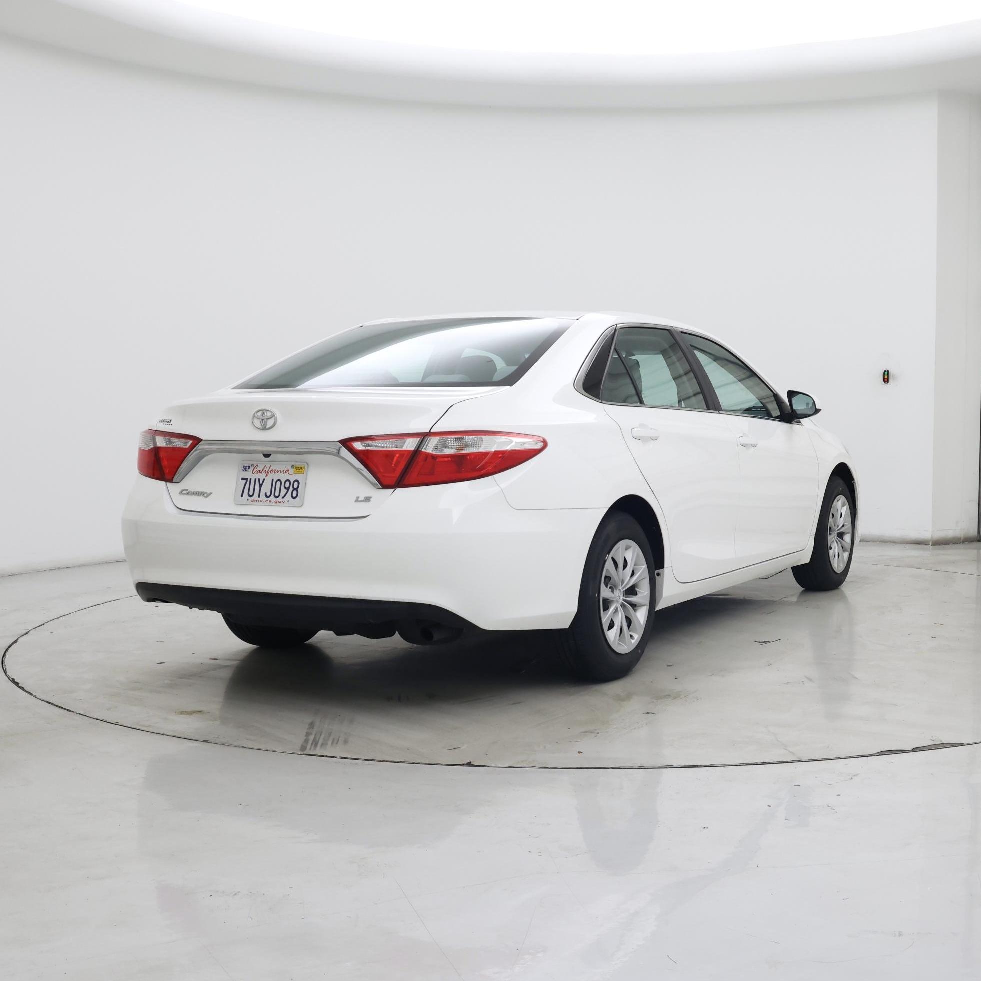 Thumbnail: 2016 Toyota Camry - 8