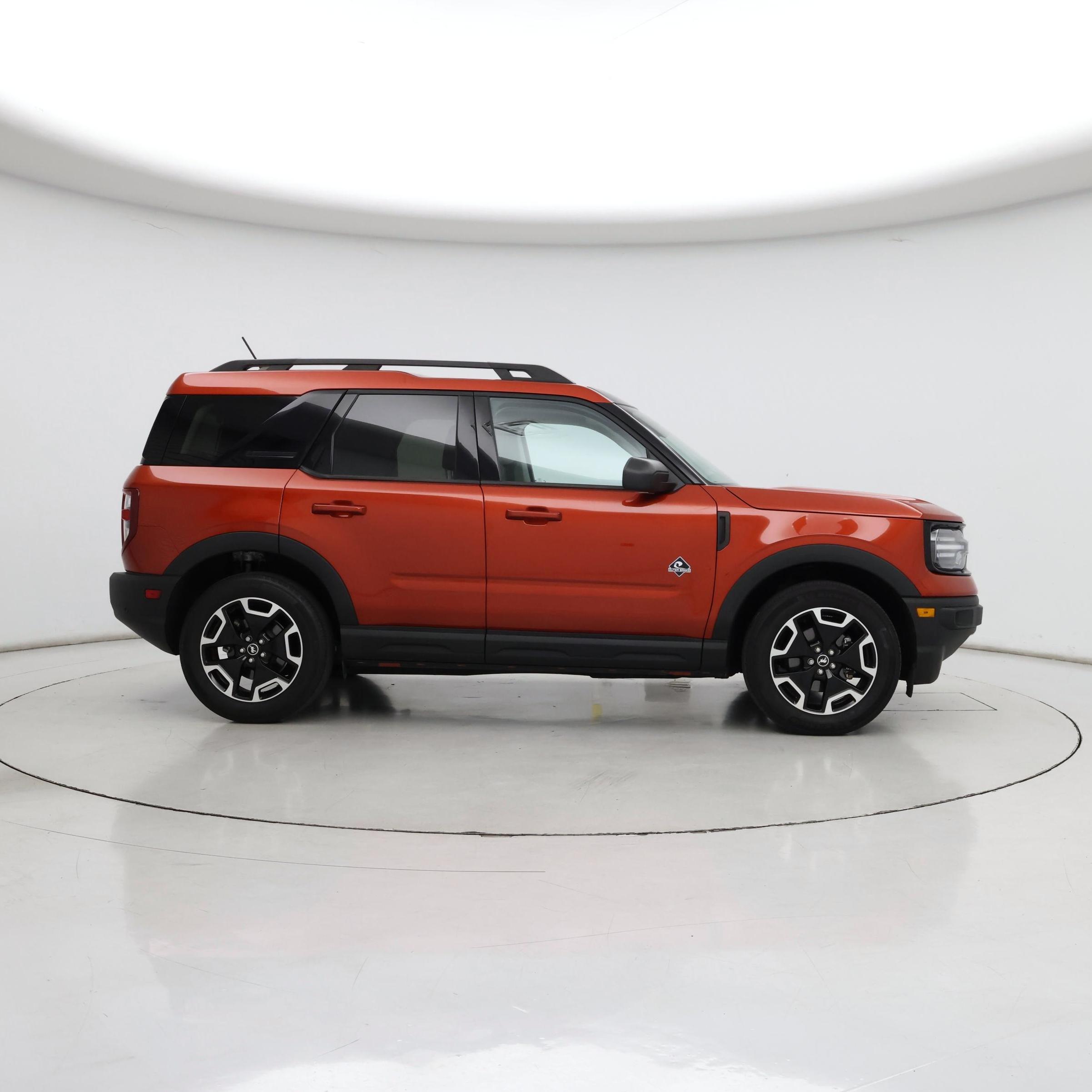Thumbnail: 2023 Ford Bronco Sport - 7