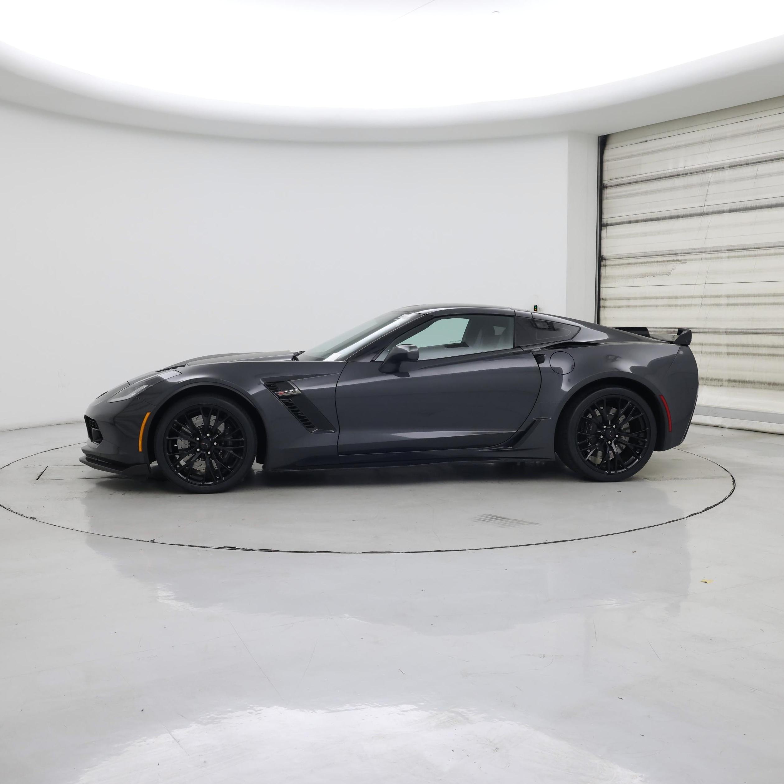 Thumbnail: 2017 Chevrolet Corvette - 3