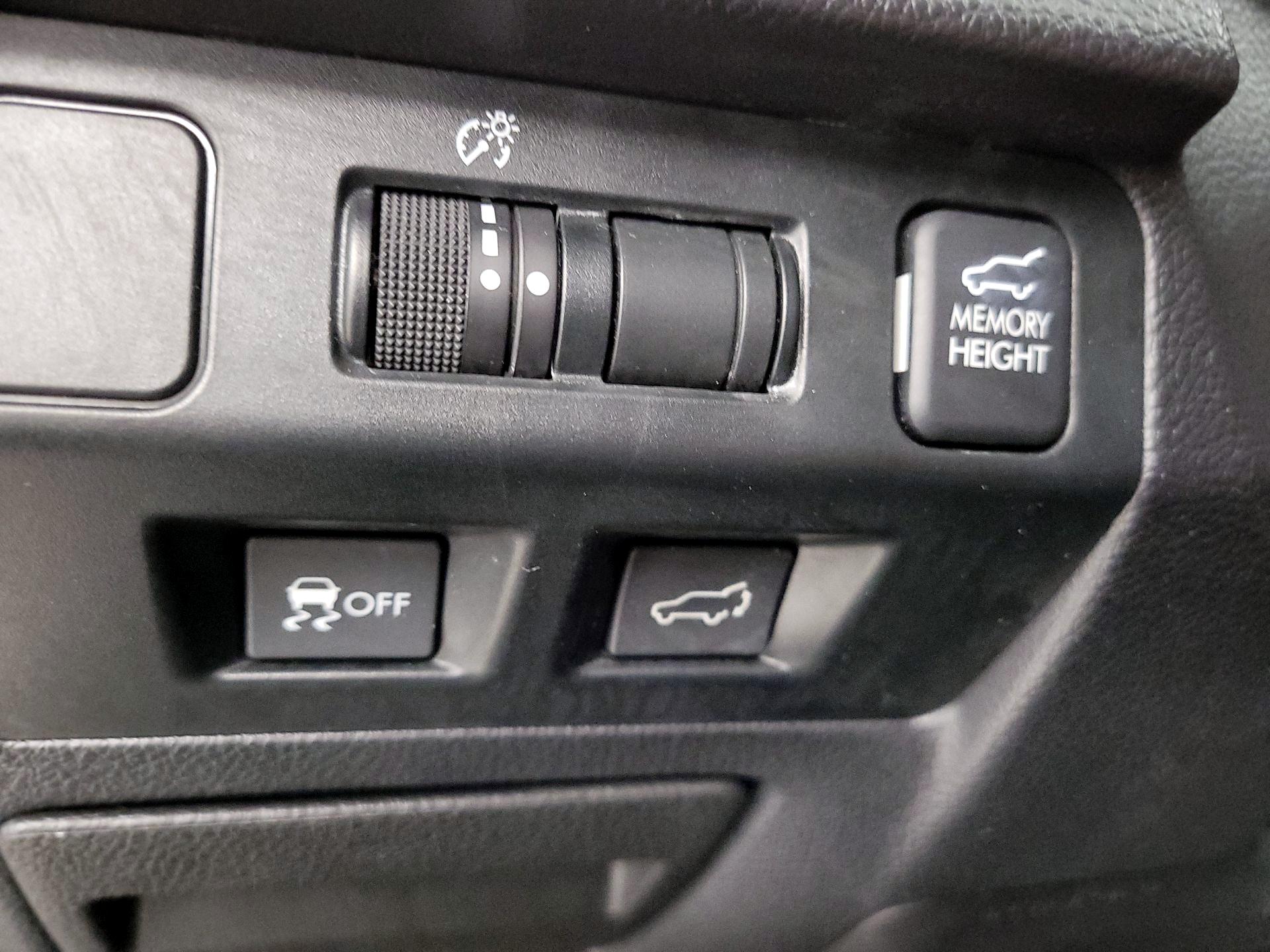 Thumbnail: 2016 Subaru Forester - 13