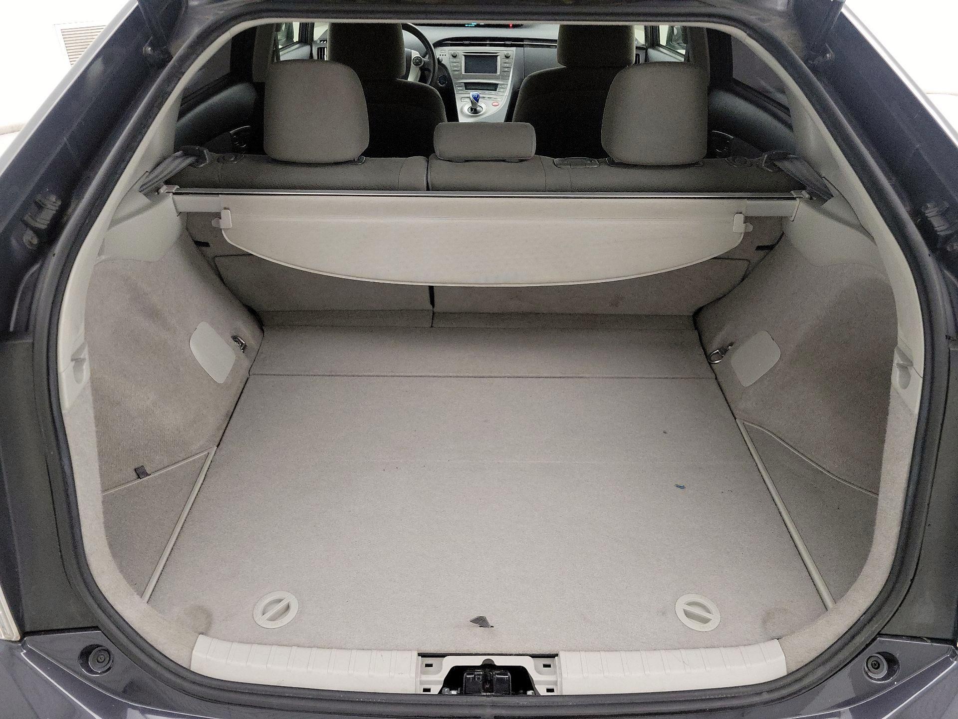 Thumbnail: 2015 Toyota Prius - 20
