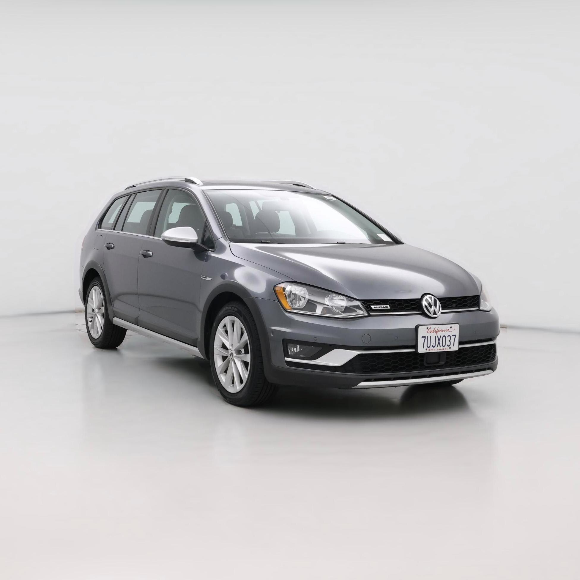 Thumbnail: 2017 Volkswagen Golf - 1