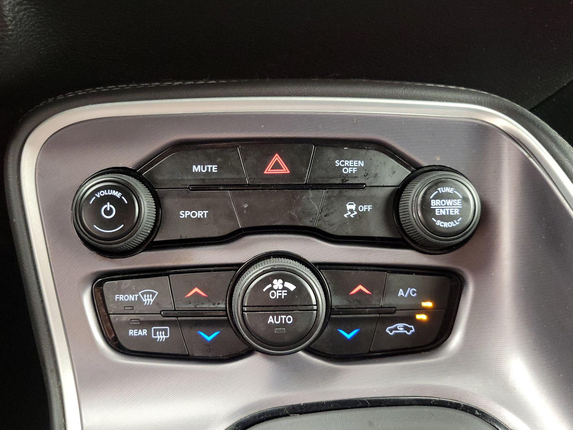 Thumbnail: 2019 Dodge Challenger - 16