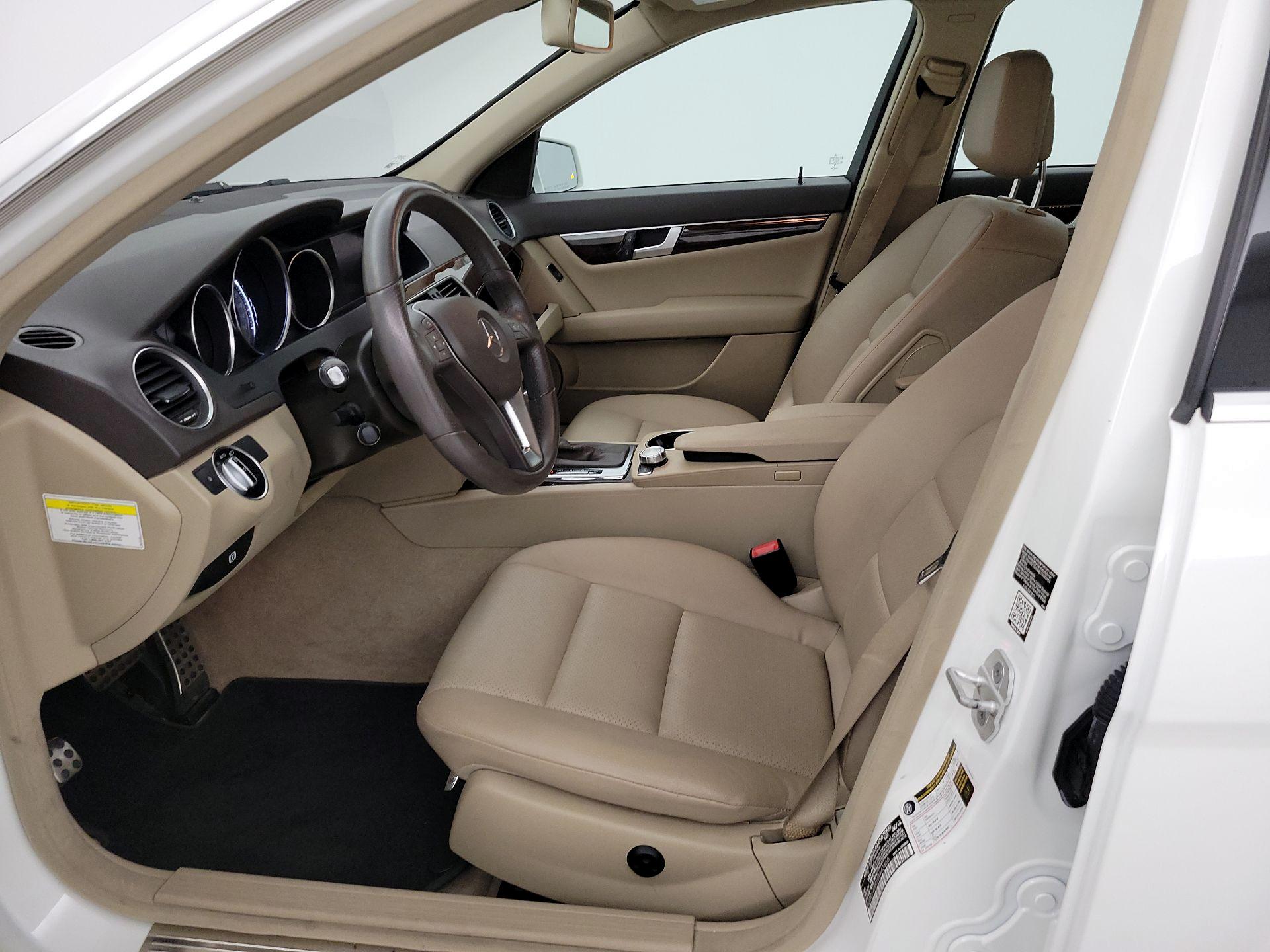 Thumbnail: 2014 Mercedes-Benz C-Class - 11