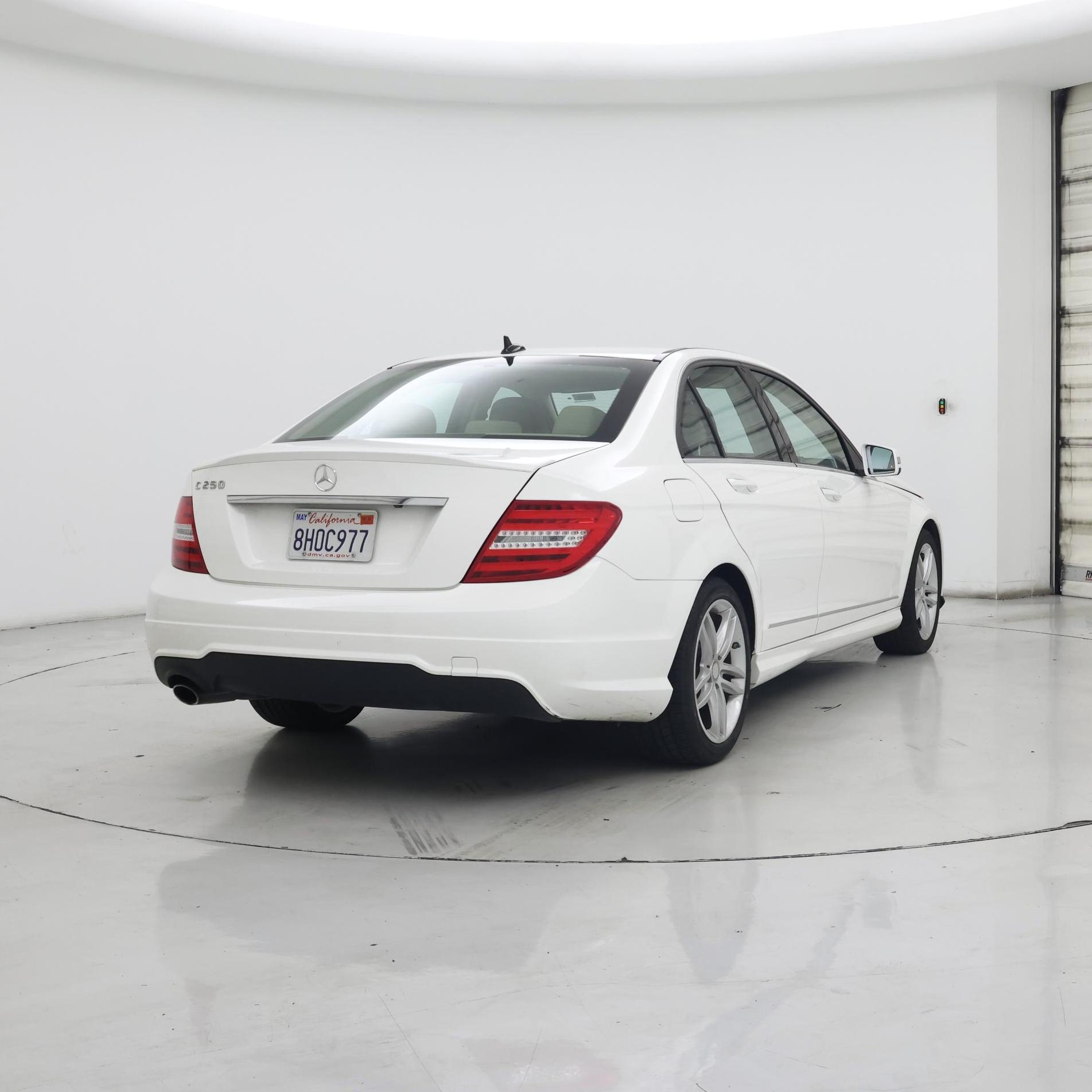 Thumbnail: 2014 Mercedes-Benz C-Class - 8
