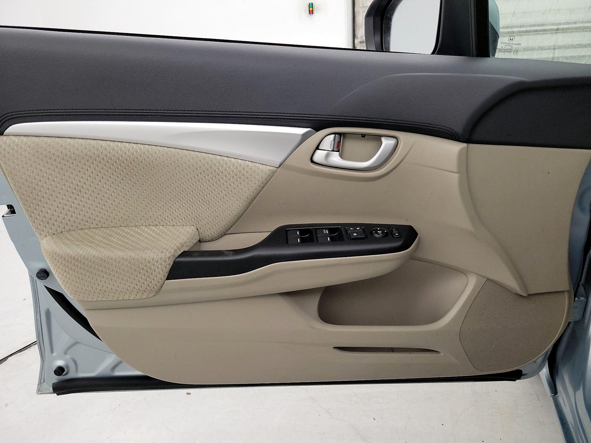 Thumbnail: 2014 Honda Civic - 12
