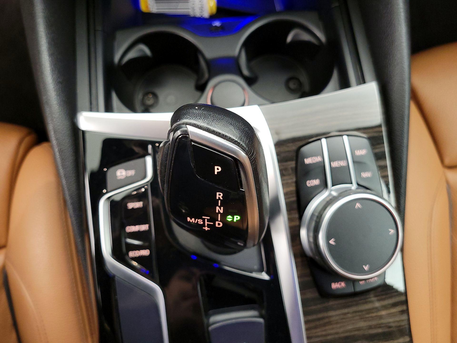 Thumbnail: 2019 BMW 5 Series - 17