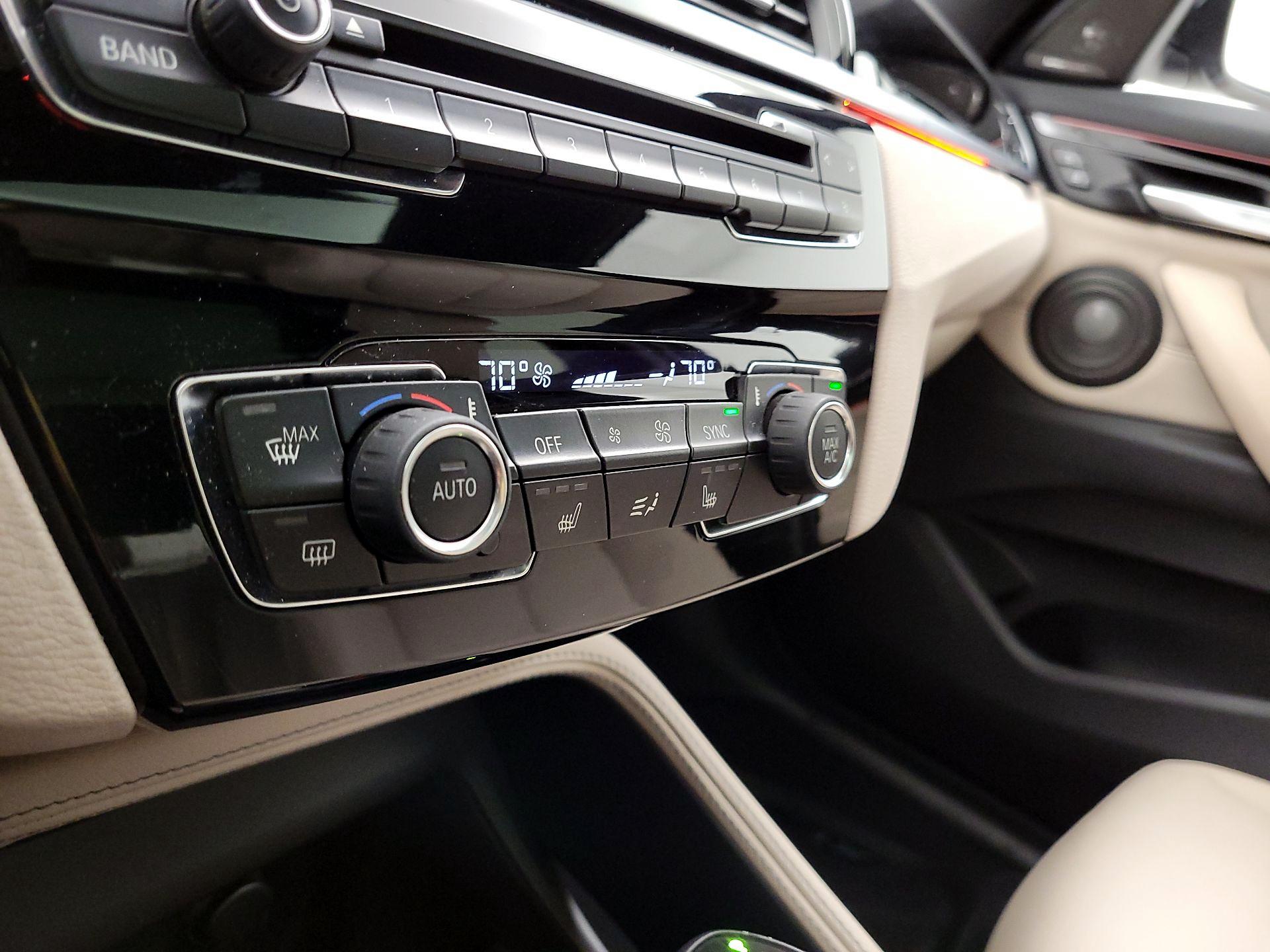 Thumbnail: 2019 BMW X1 - 17