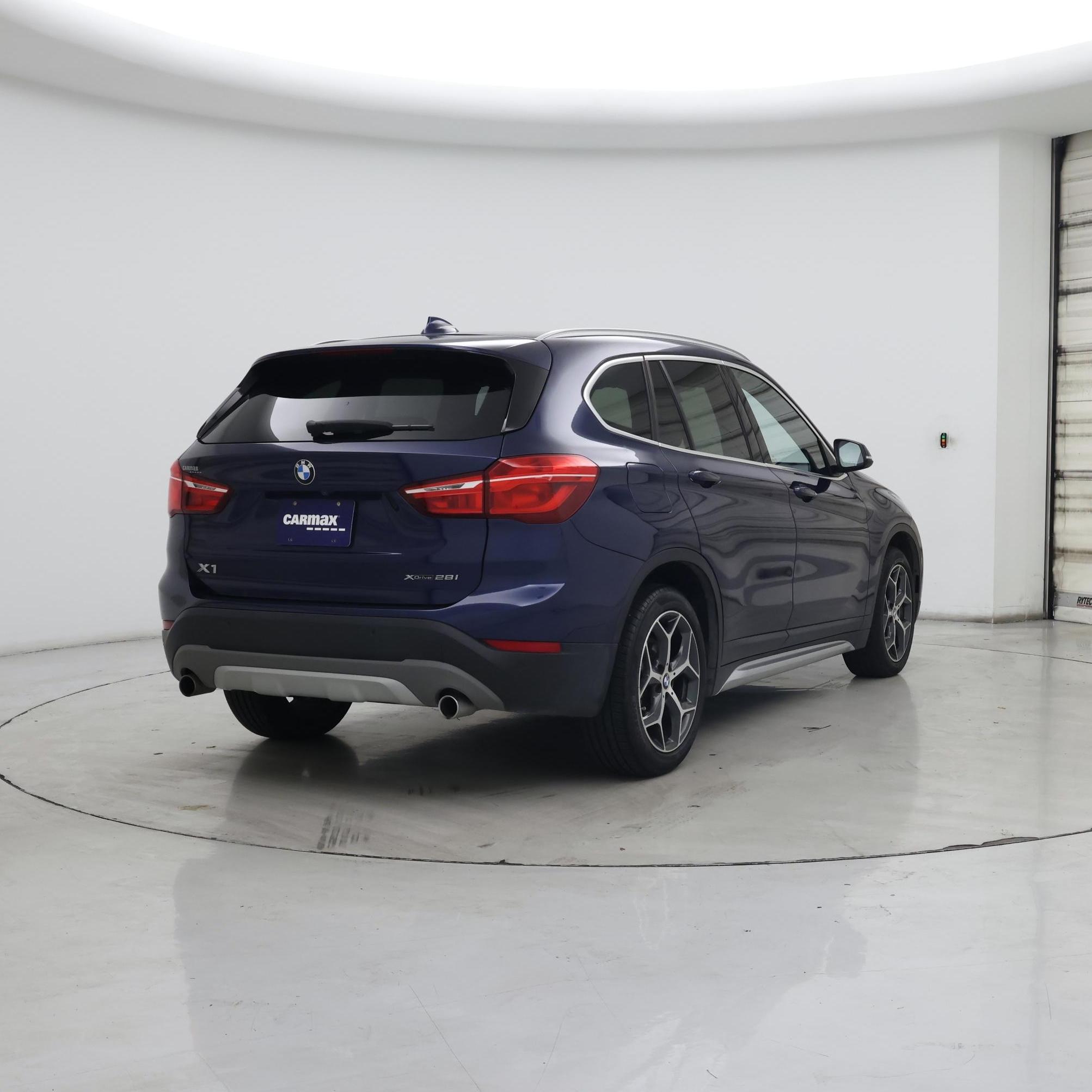 Thumbnail: 2019 BMW X1 - 8