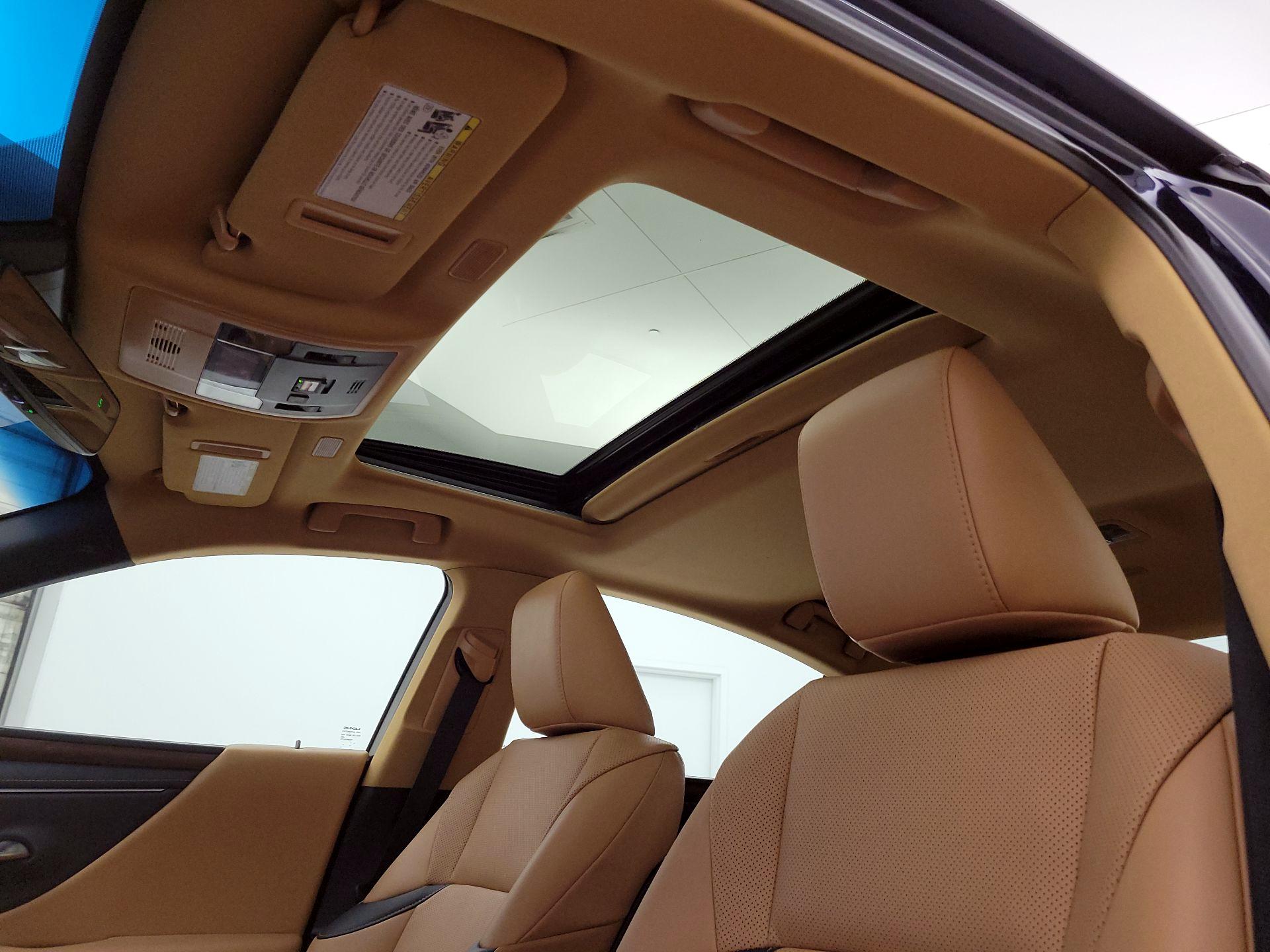 Thumbnail: 2024 Lexus ES - 19