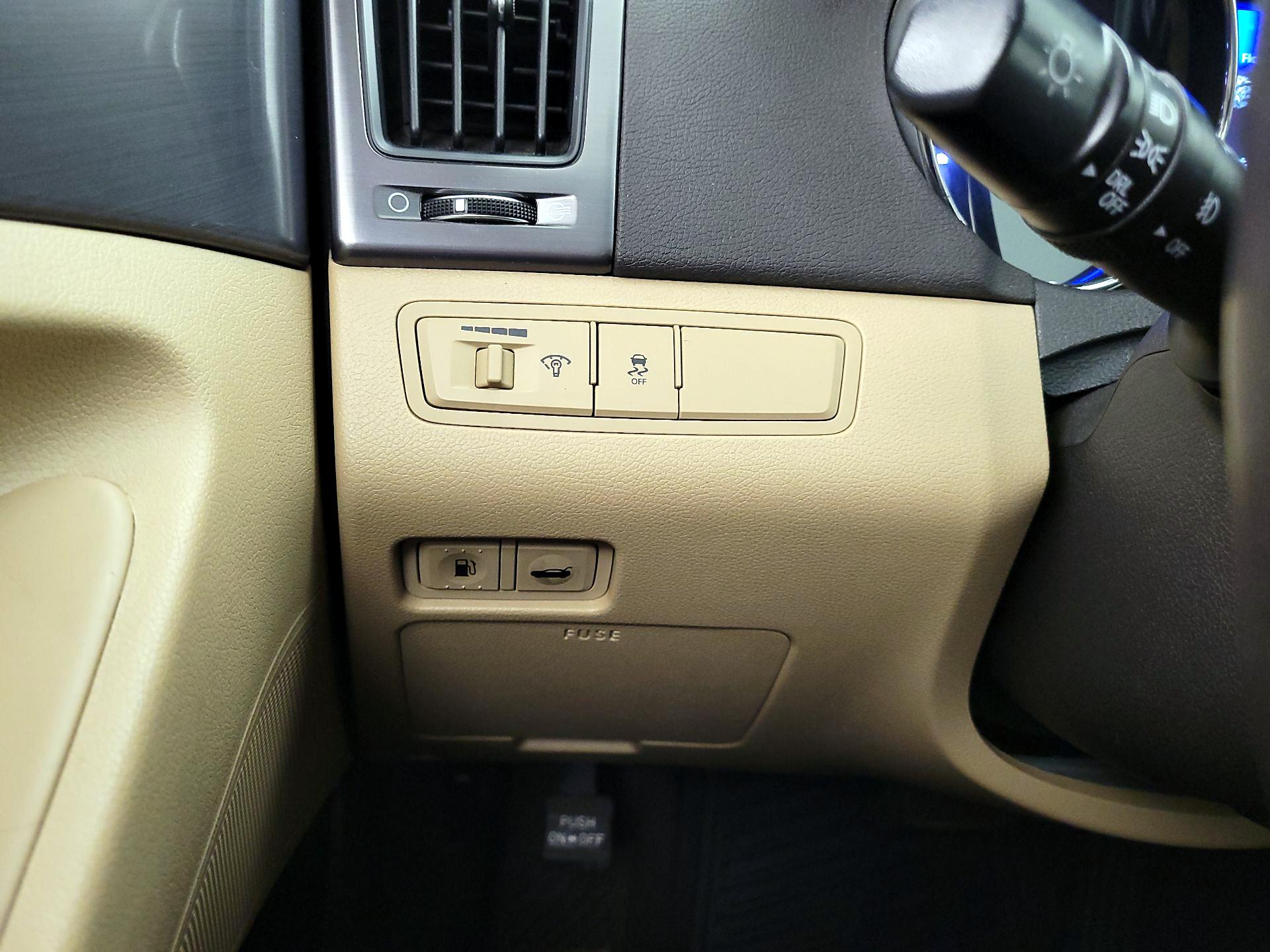 Thumbnail: 2015 Hyundai Sonata - 13