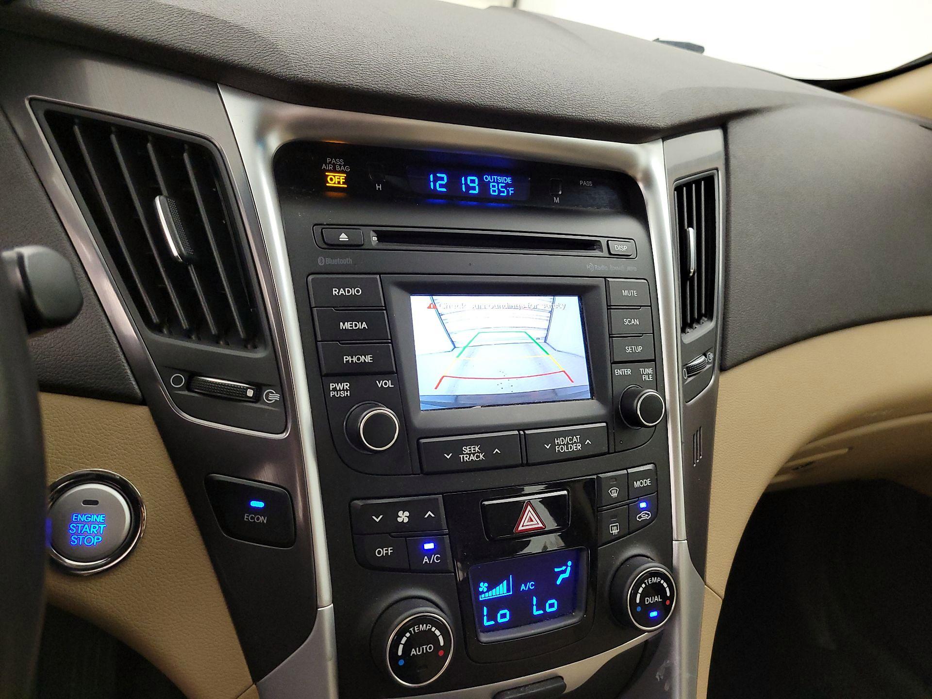 Thumbnail: 2015 Hyundai Sonata - 14