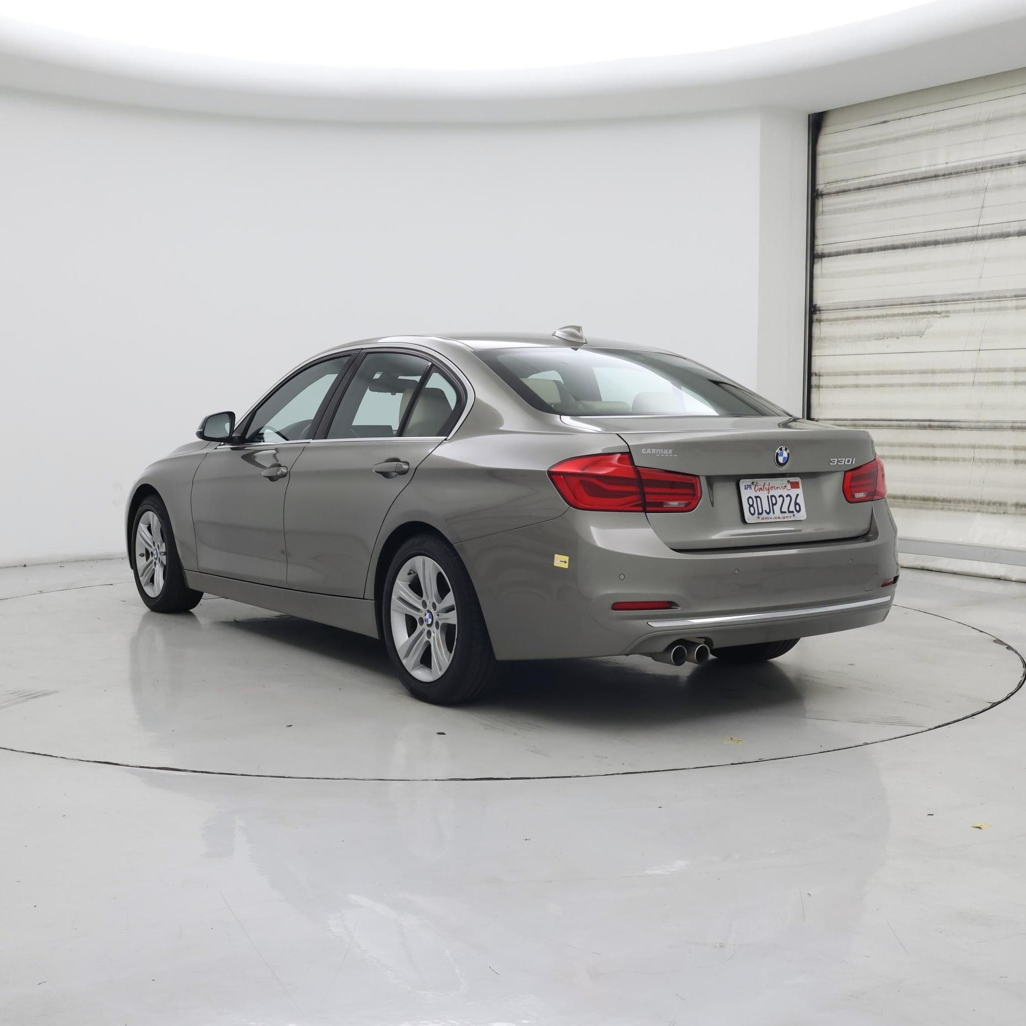 Thumbnail: 2018 BMW 3 Series - 2