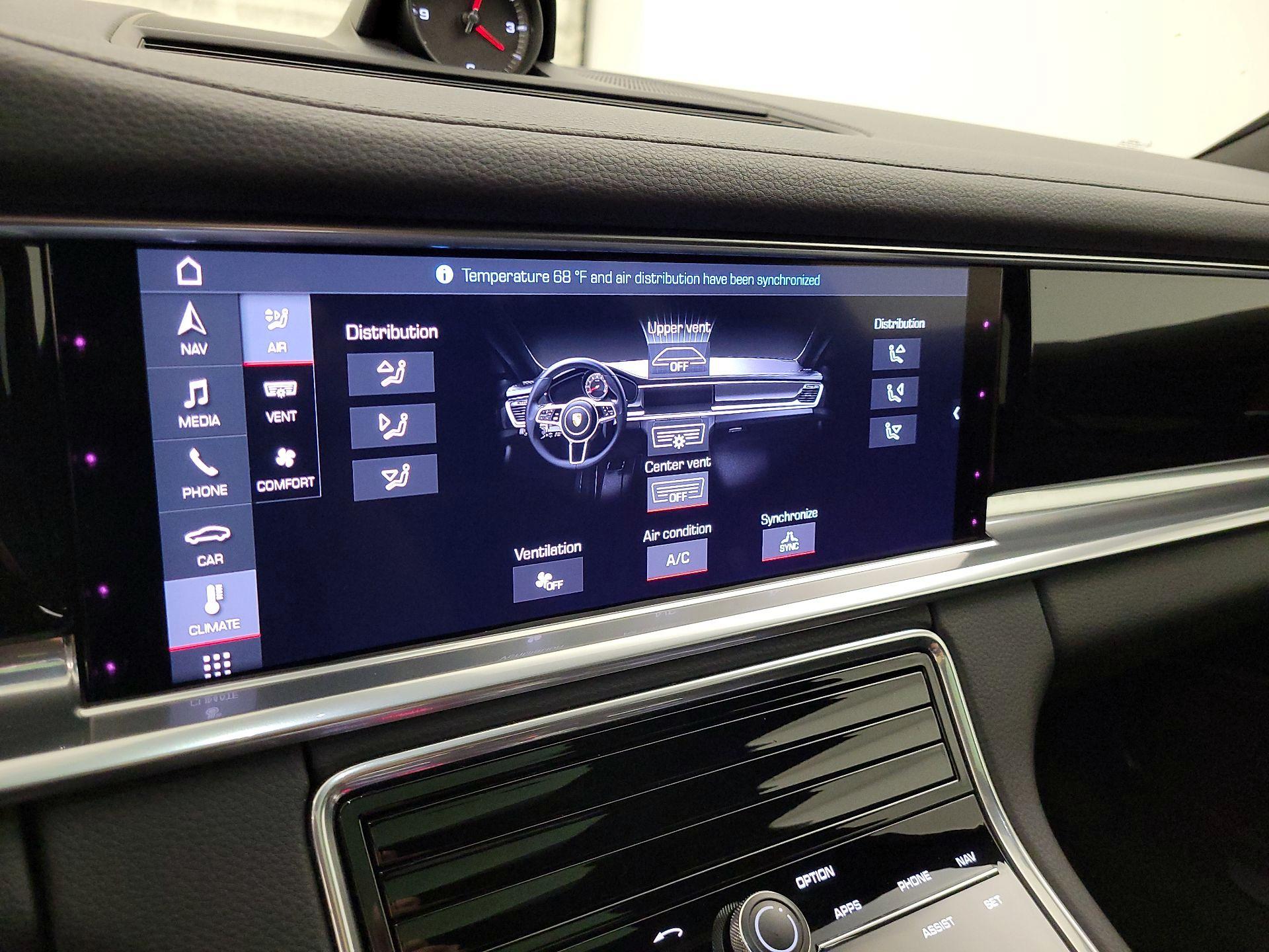 Thumbnail: 2020 Porsche Panamera - 15
