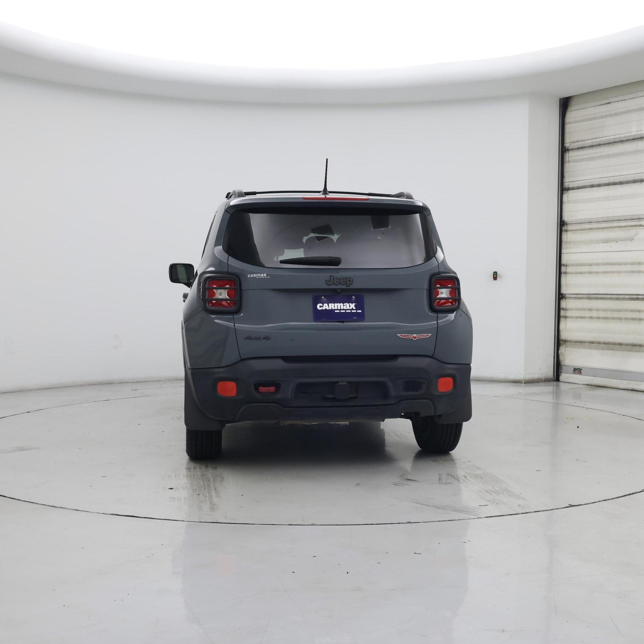 Thumbnail: 2016 Jeep Renegade - 6