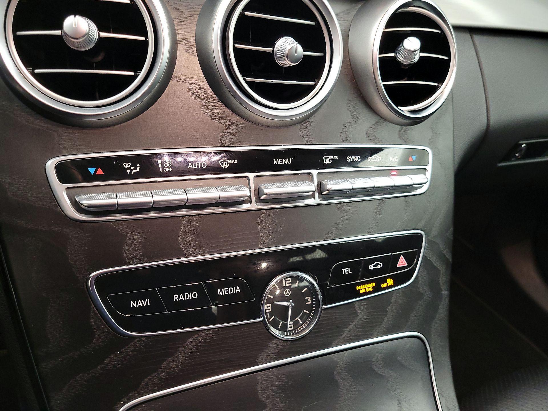Thumbnail: 2019 Mercedes-Benz C-Class - 16