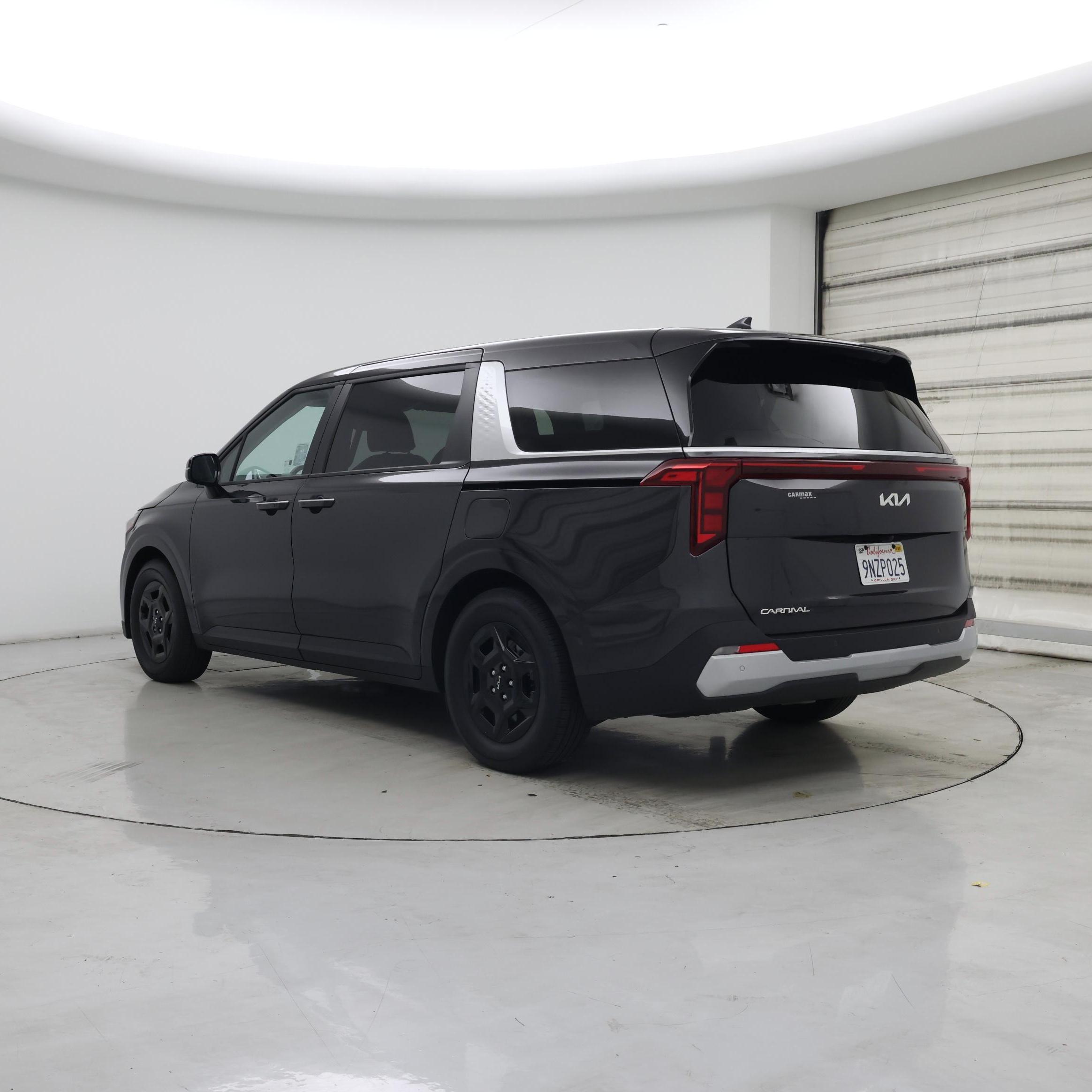 Thumbnail: 2025 Kia Carnival - 2