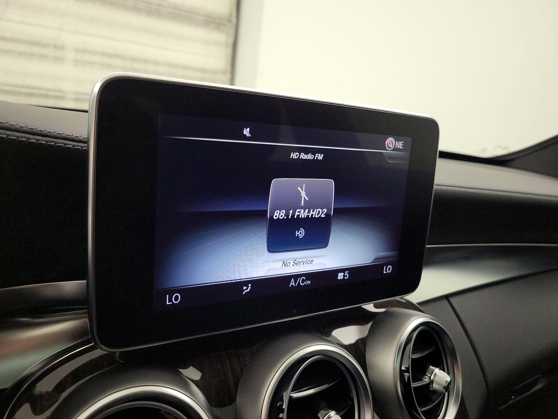 Thumbnail: 2015 Mercedes-Benz C-Class - 16