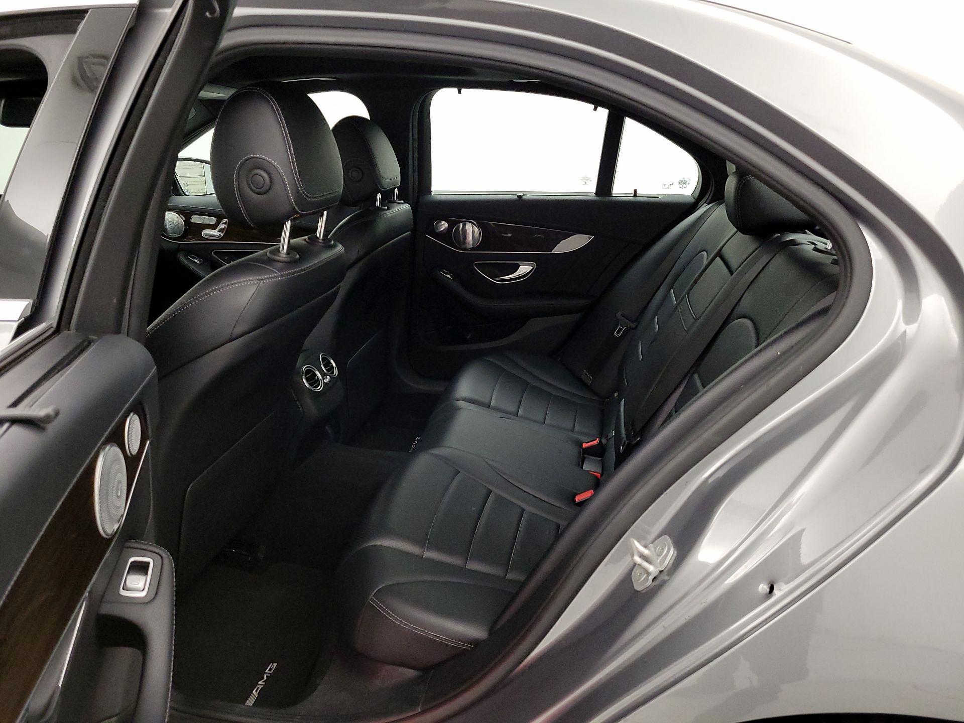 Thumbnail: 2015 Mercedes-Benz C-Class - 20