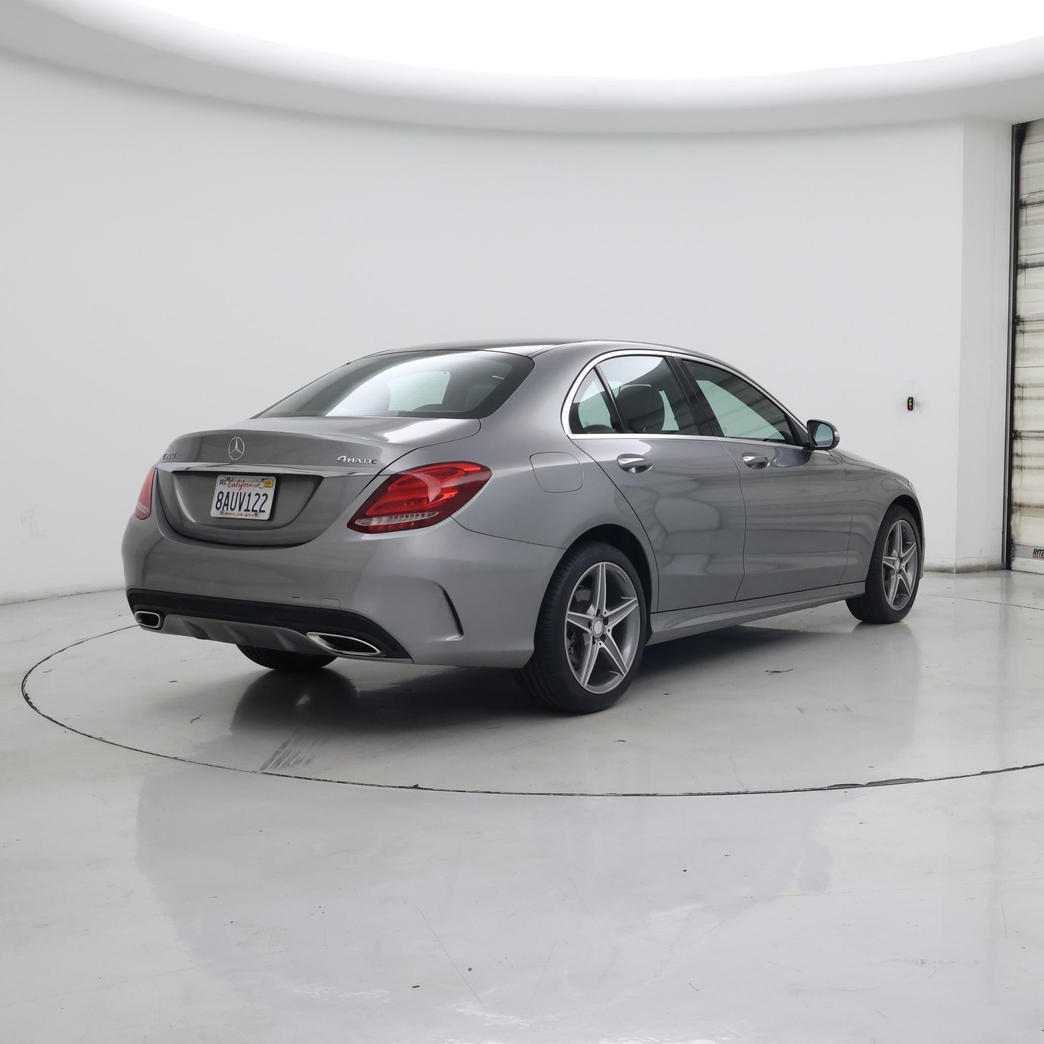 Thumbnail: 2015 Mercedes-Benz C-Class - 8
