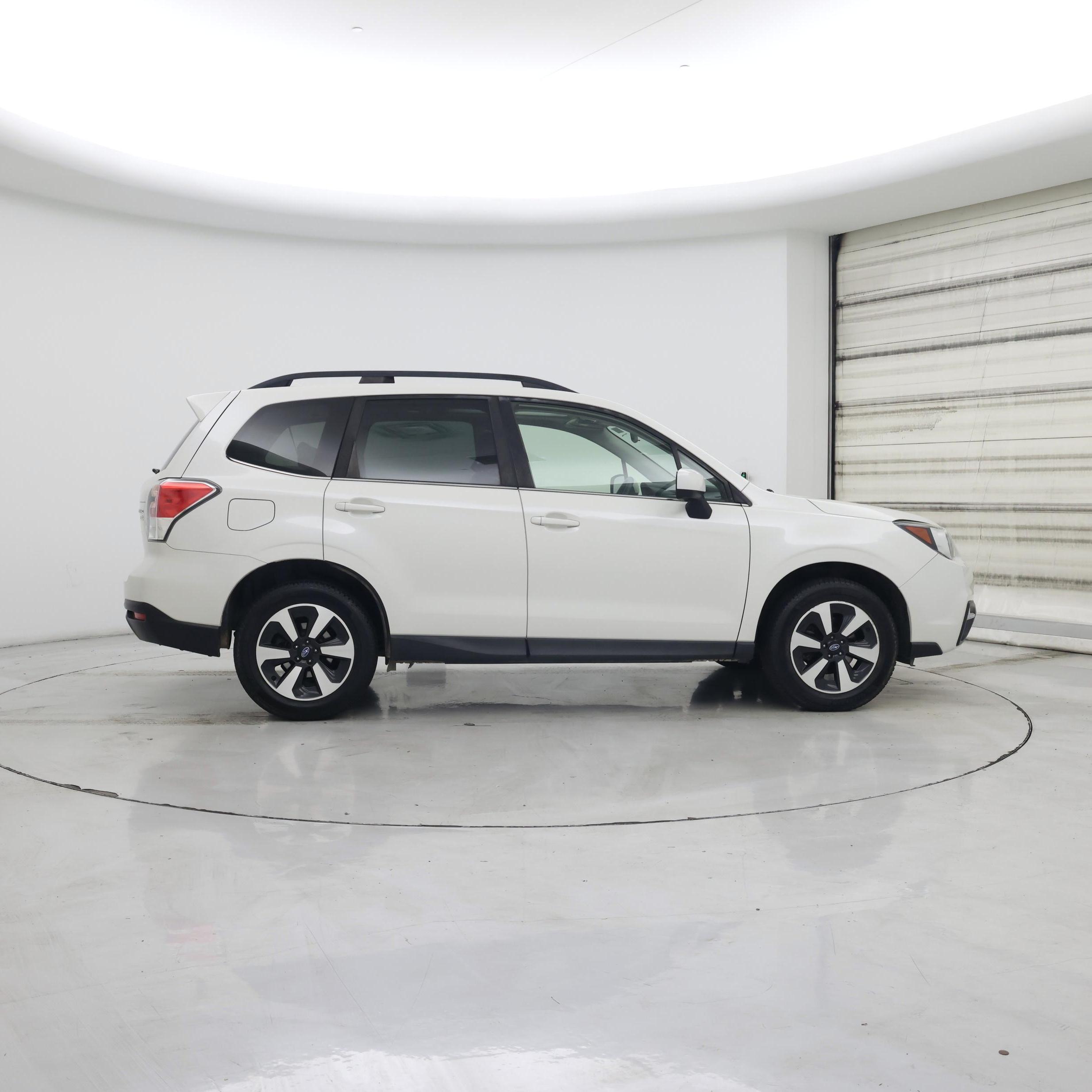 Thumbnail: 2017 Subaru Forester - 7