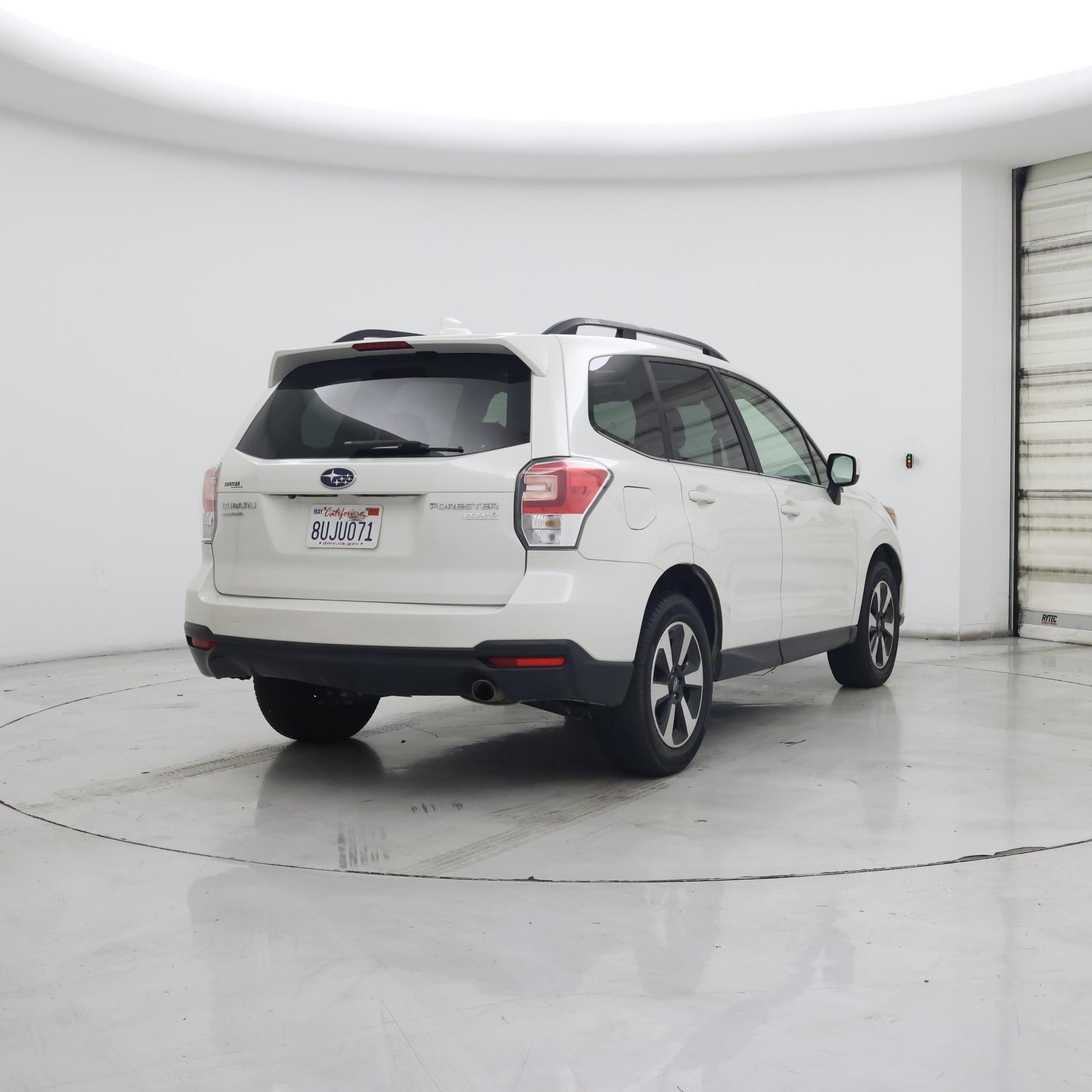 Thumbnail: 2017 Subaru Forester - 8