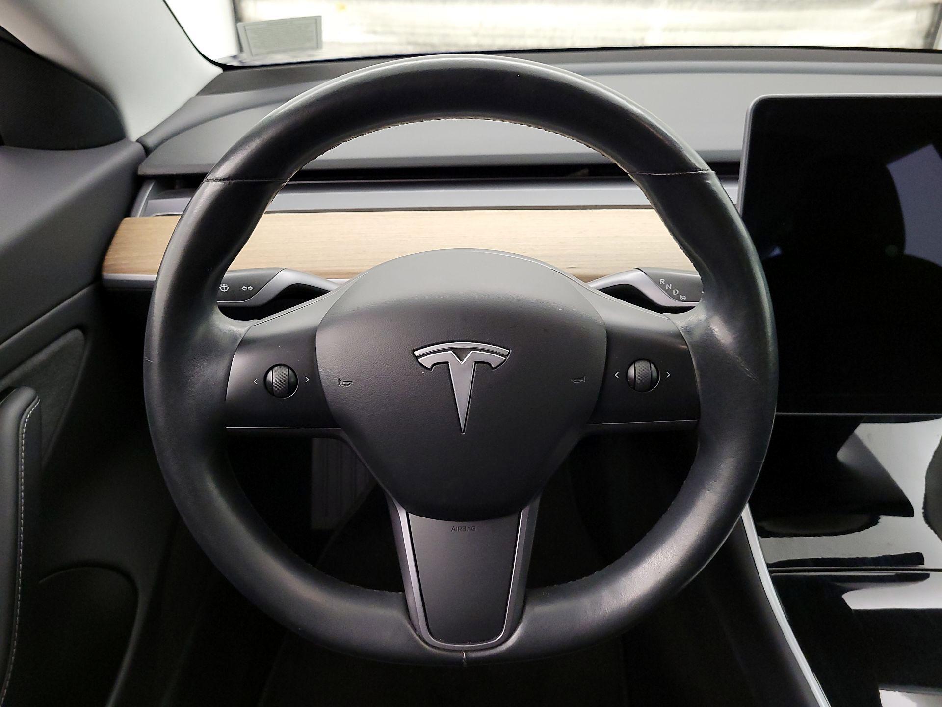Thumbnail: 2018 Tesla Model 3 - 10