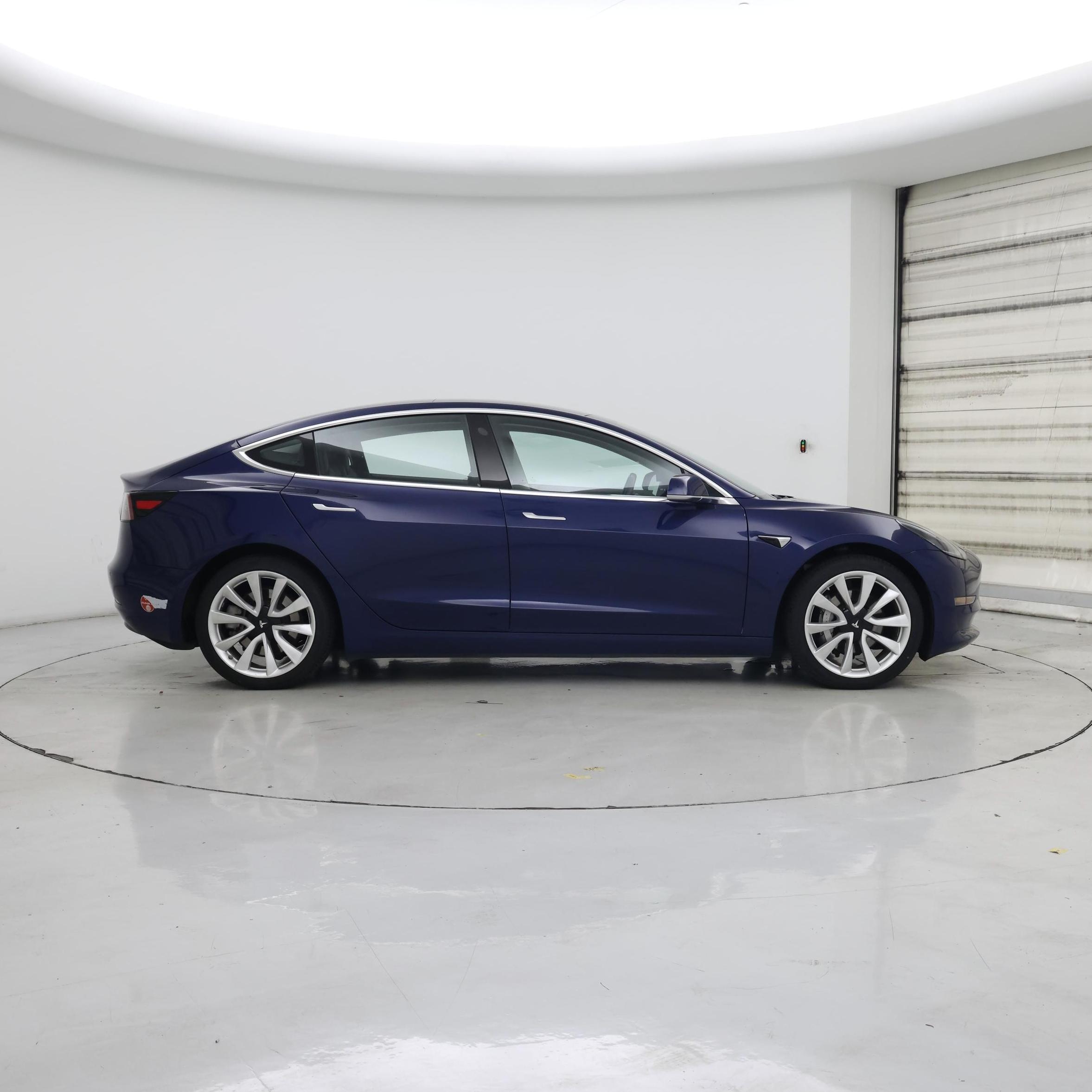 Thumbnail: 2018 Tesla Model 3 - 7