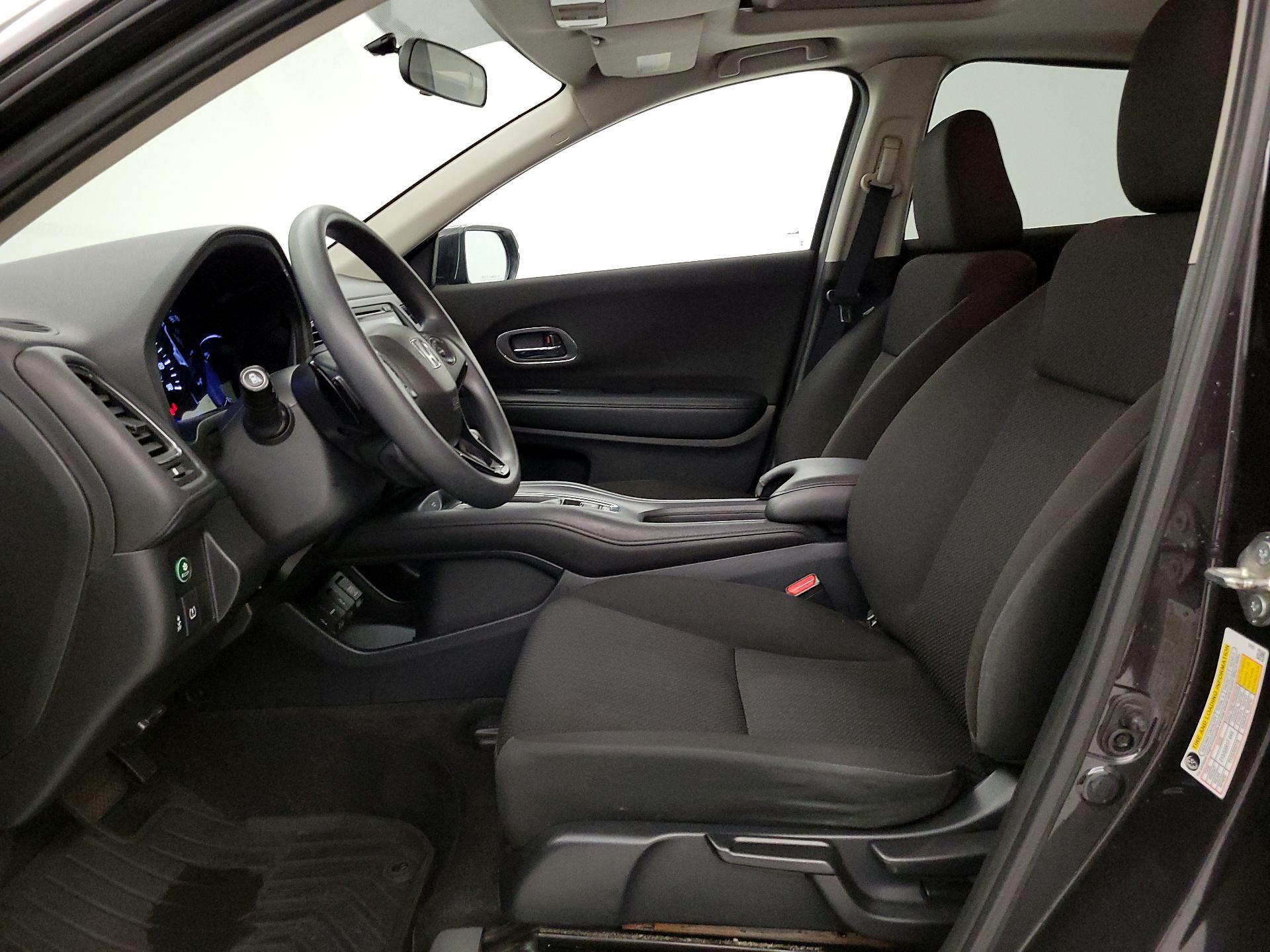 Thumbnail: 2018 Honda HR-V - 11