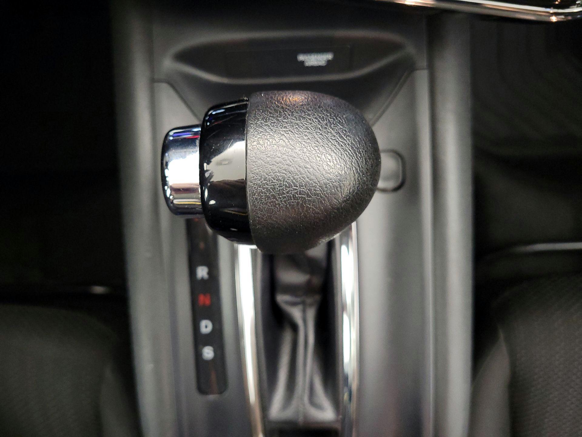 Thumbnail: 2018 Honda HR-V - 17