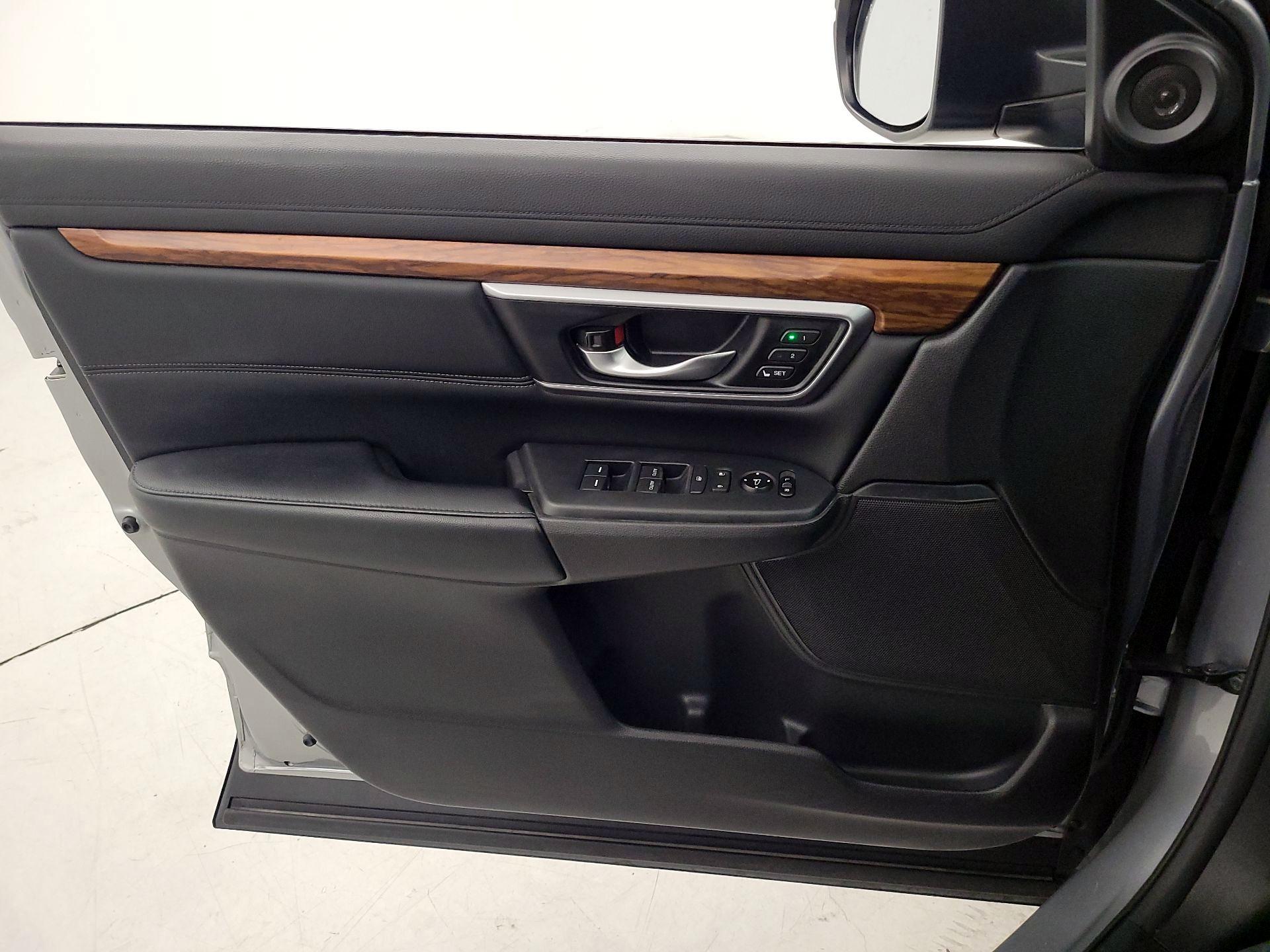 Thumbnail: 2017 Honda CR-V - 12