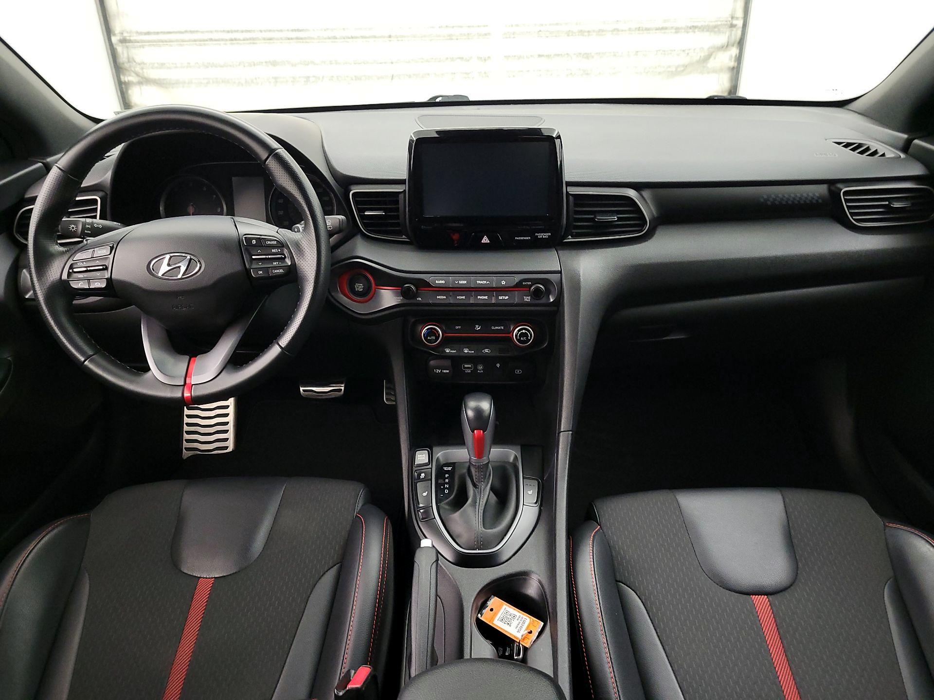 Thumbnail: 2020 Hyundai Veloster - 9