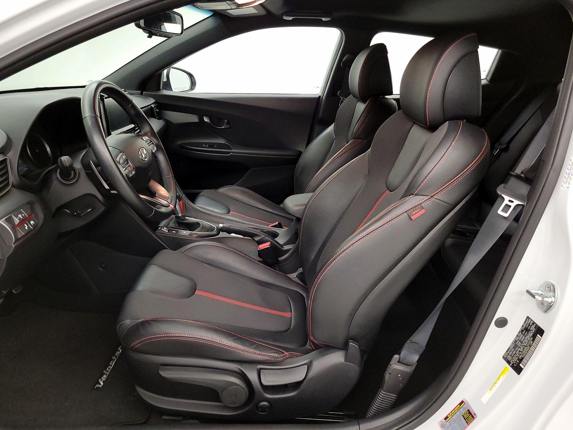 Thumbnail: 2020 Hyundai Veloster - 11