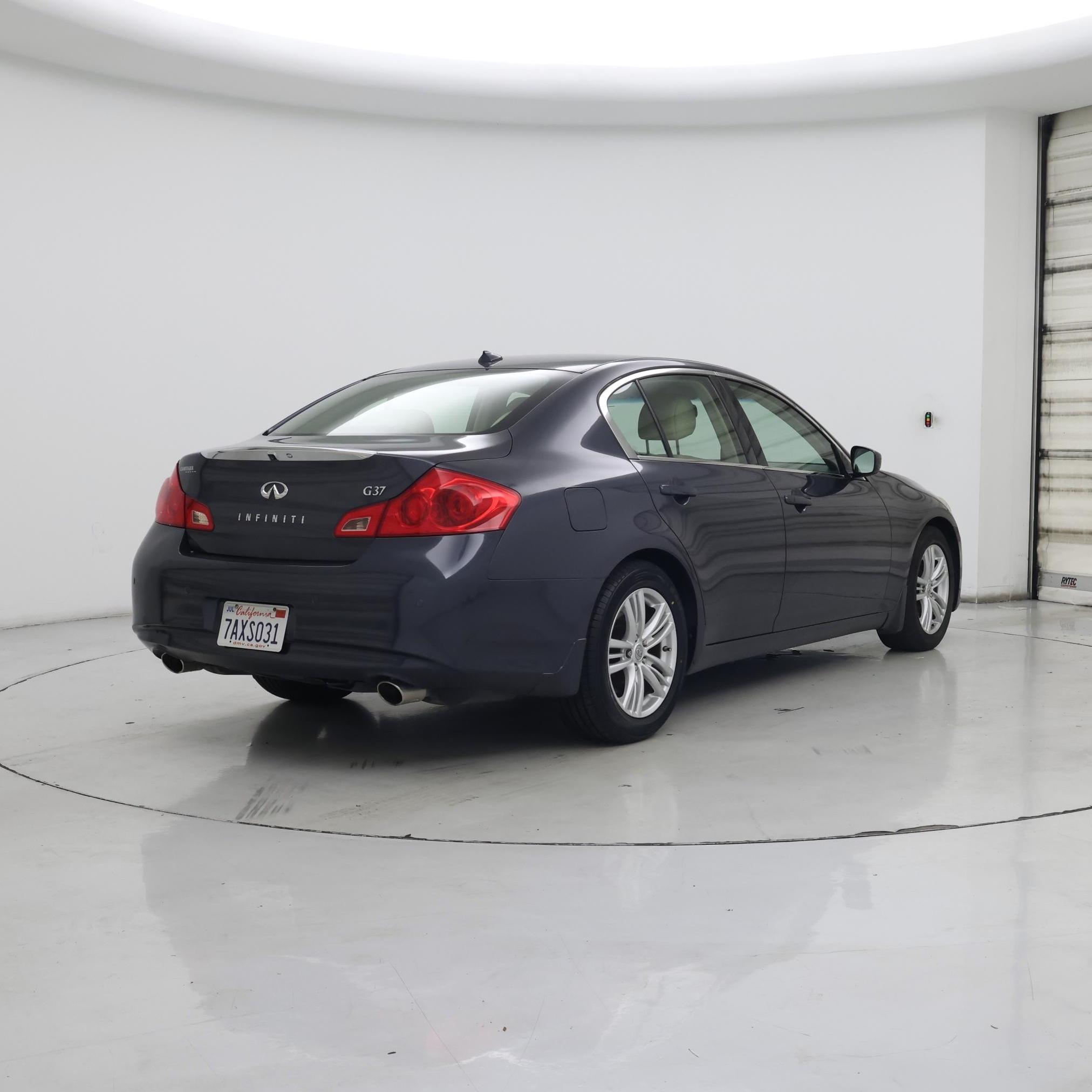 Thumbnail: 2013 INFINITI G37 - 8