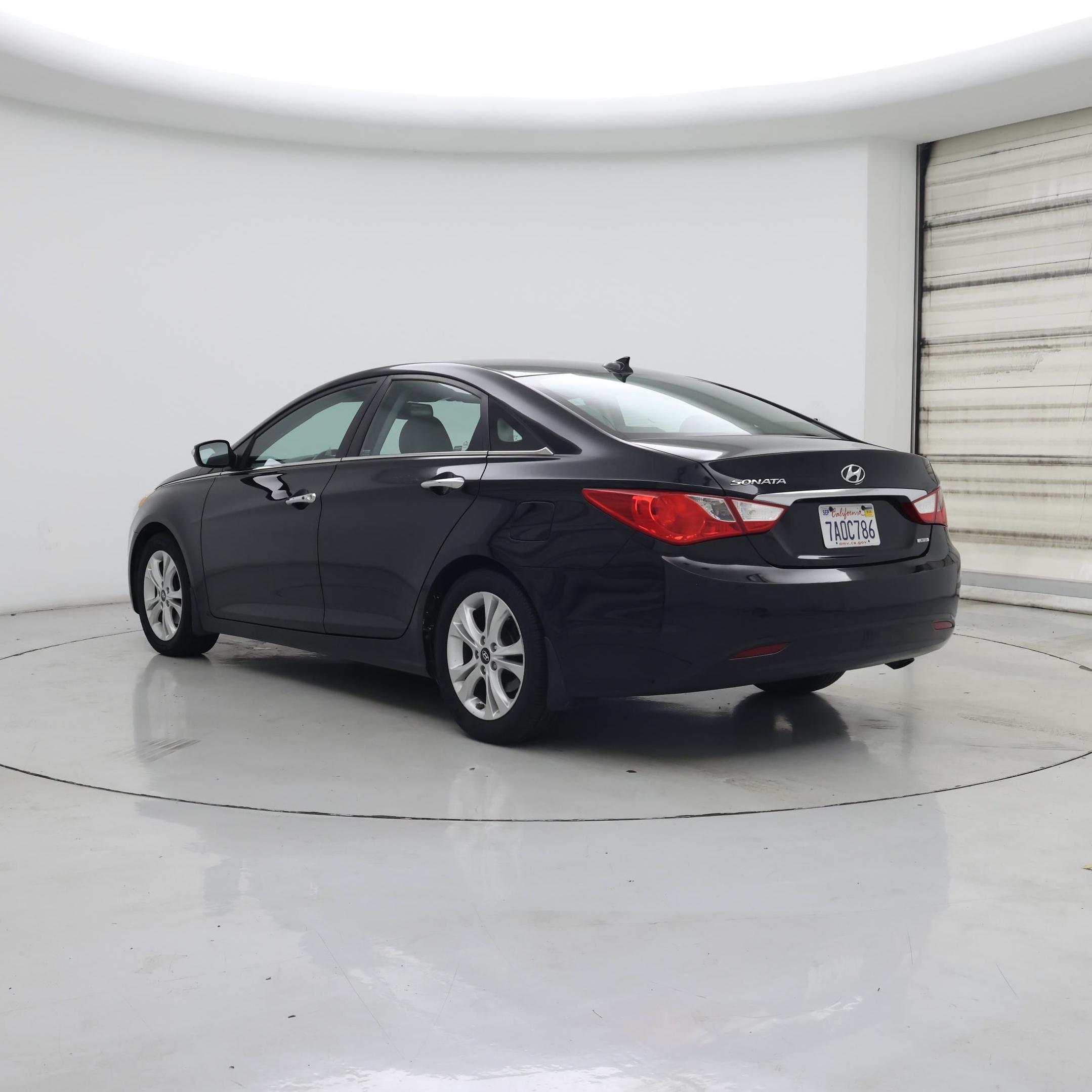 Thumbnail: 2013 Hyundai Sonata - 2